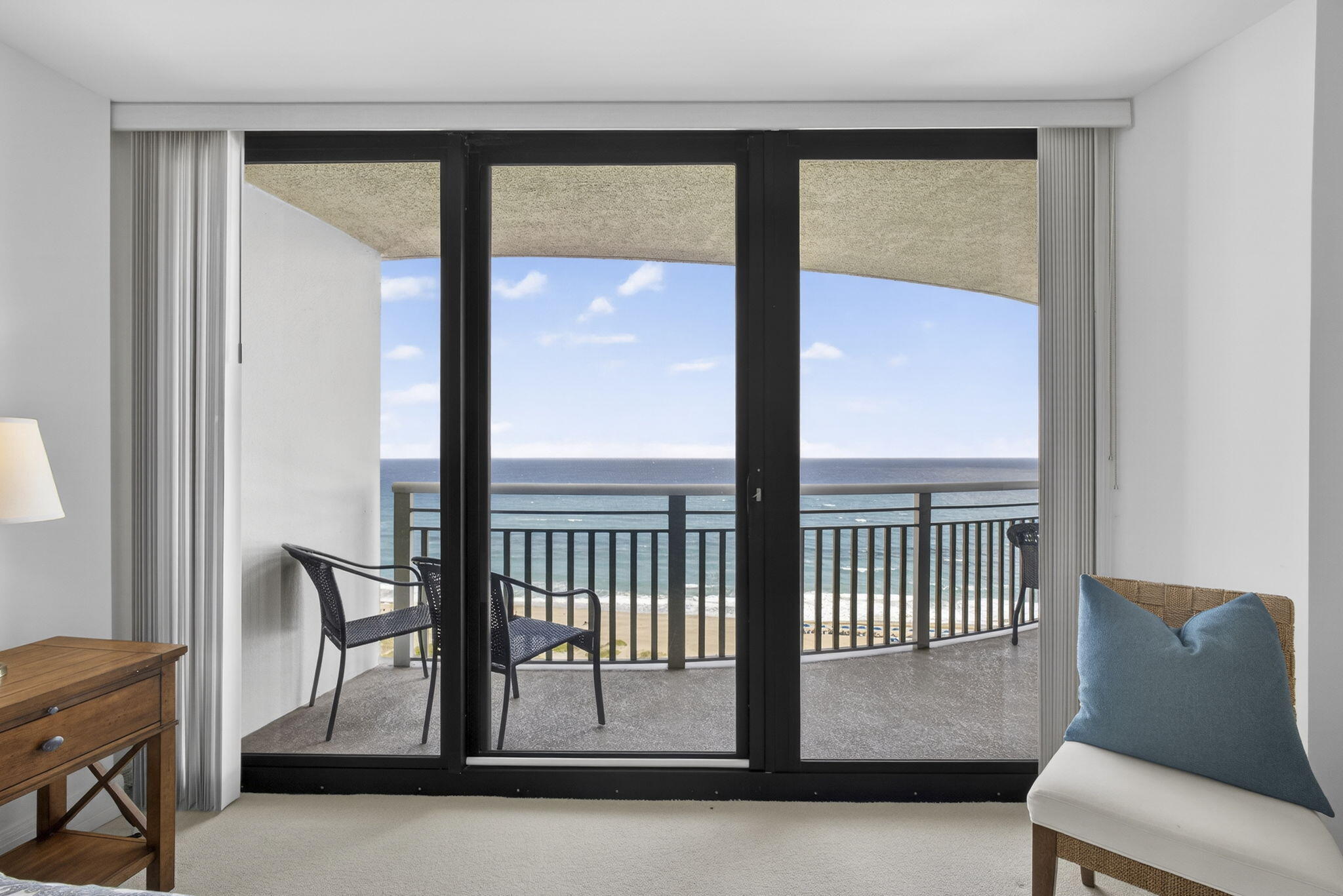 3000 N Ocean Drive Property Photo 32