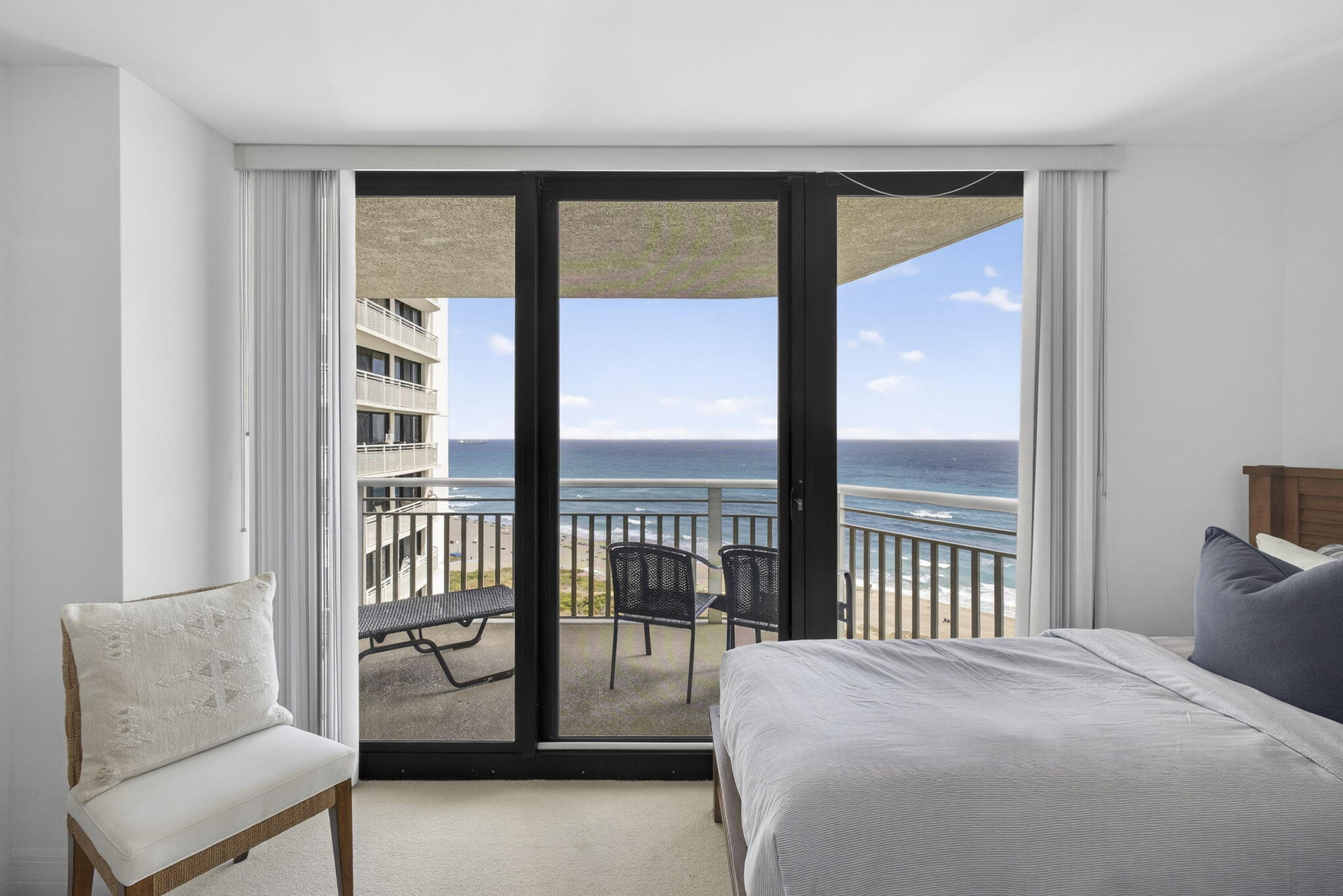 3000 N Ocean Drive Property Photo 42