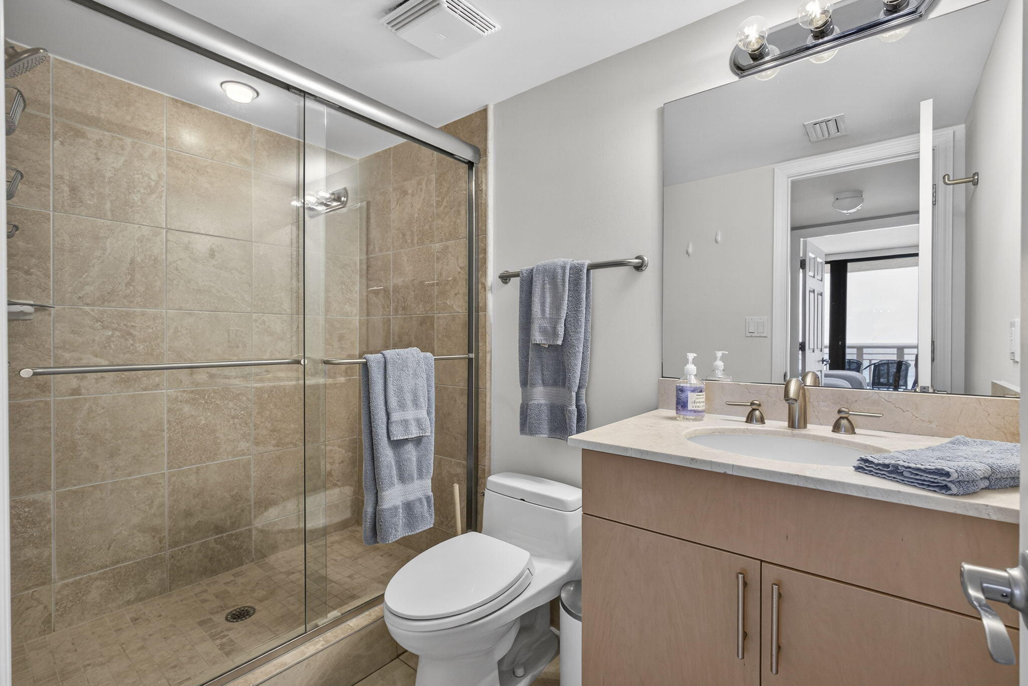 3000 N Ocean Drive Property Photo 43