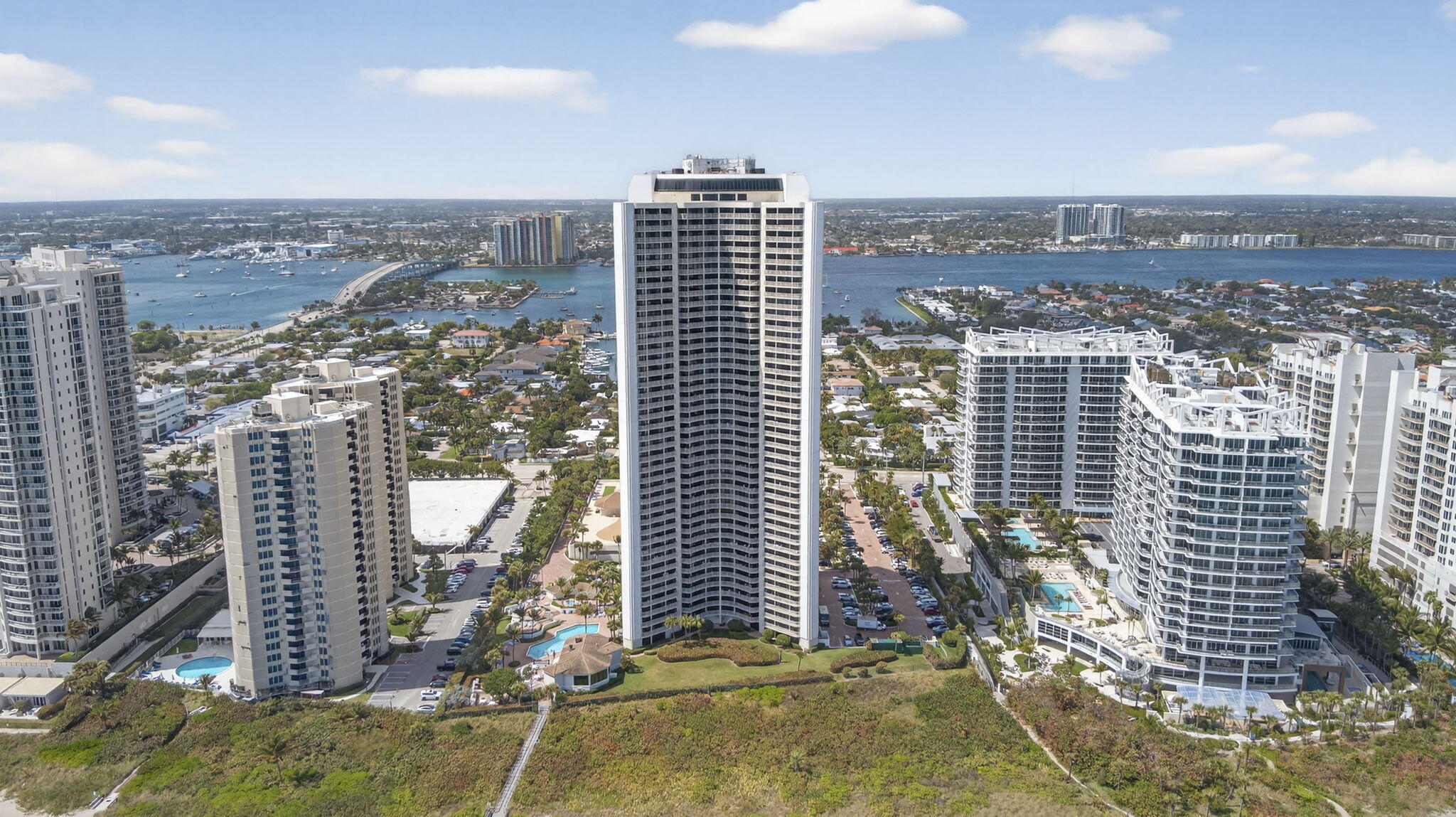 3000 N Ocean Drive Property Photo 60