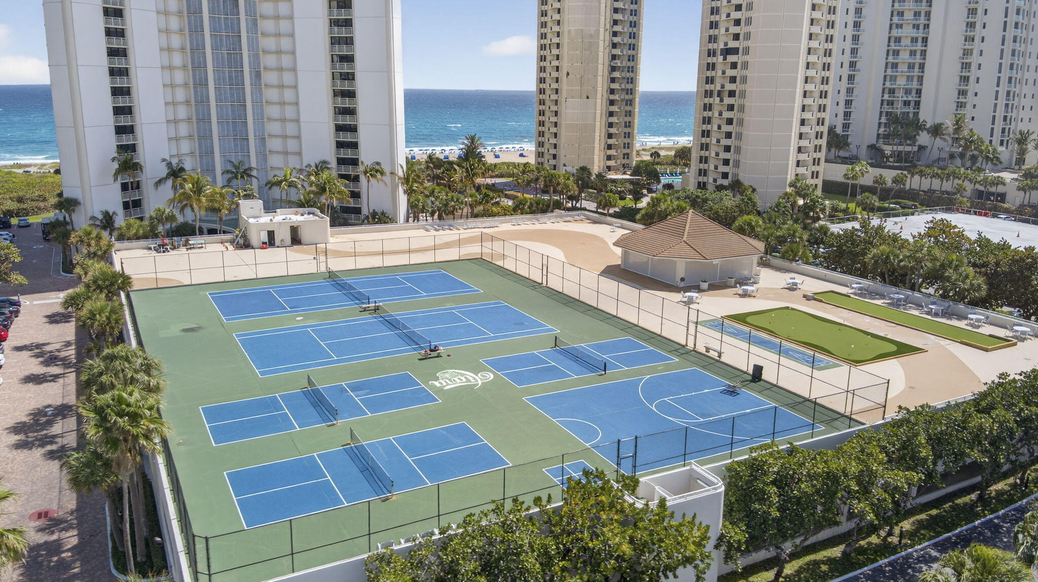 3000 N Ocean Drive Property Photo 73