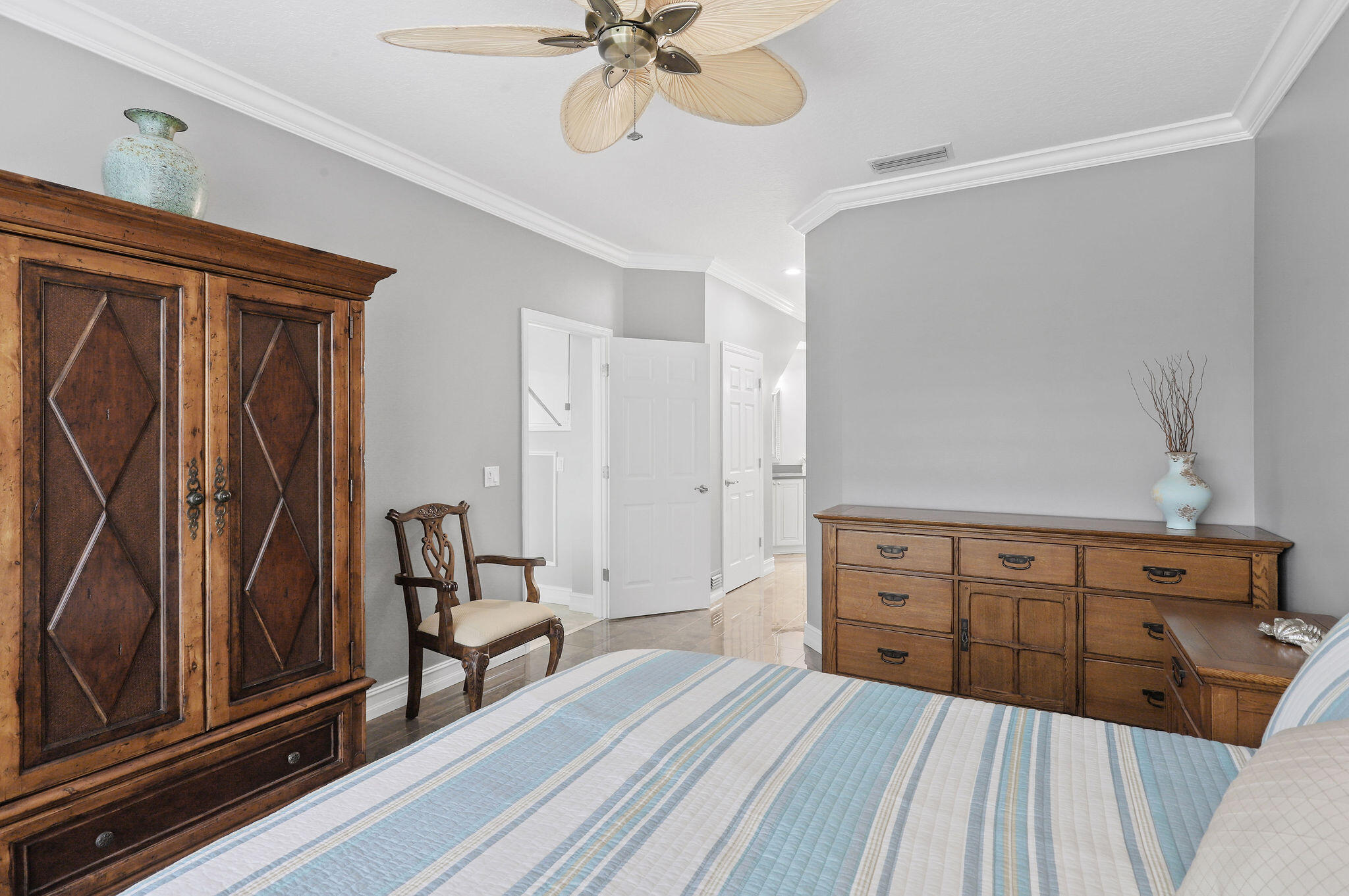 2056 Windward Way Property Photo 14