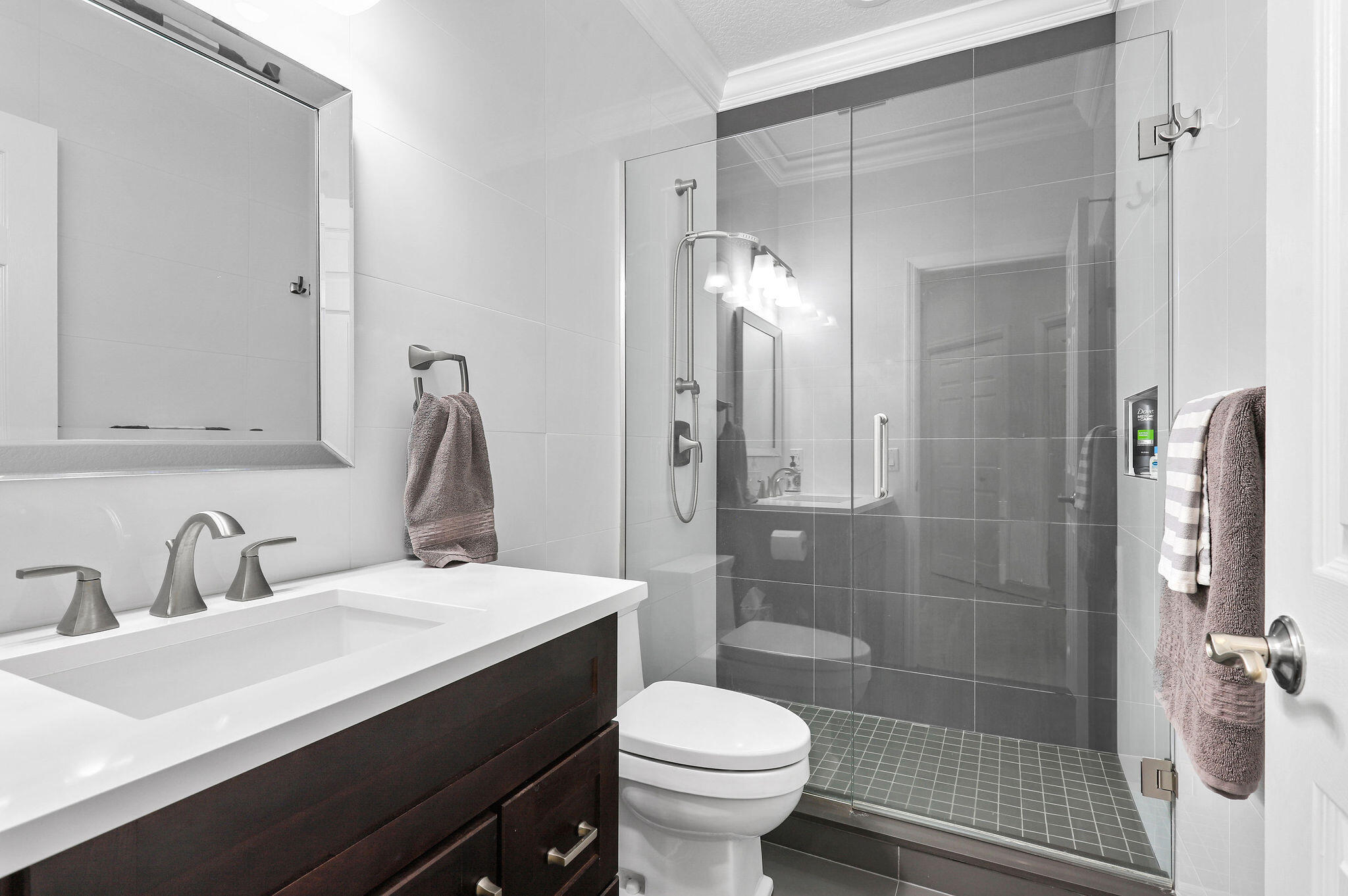2056 Windward Way Property Photo 24