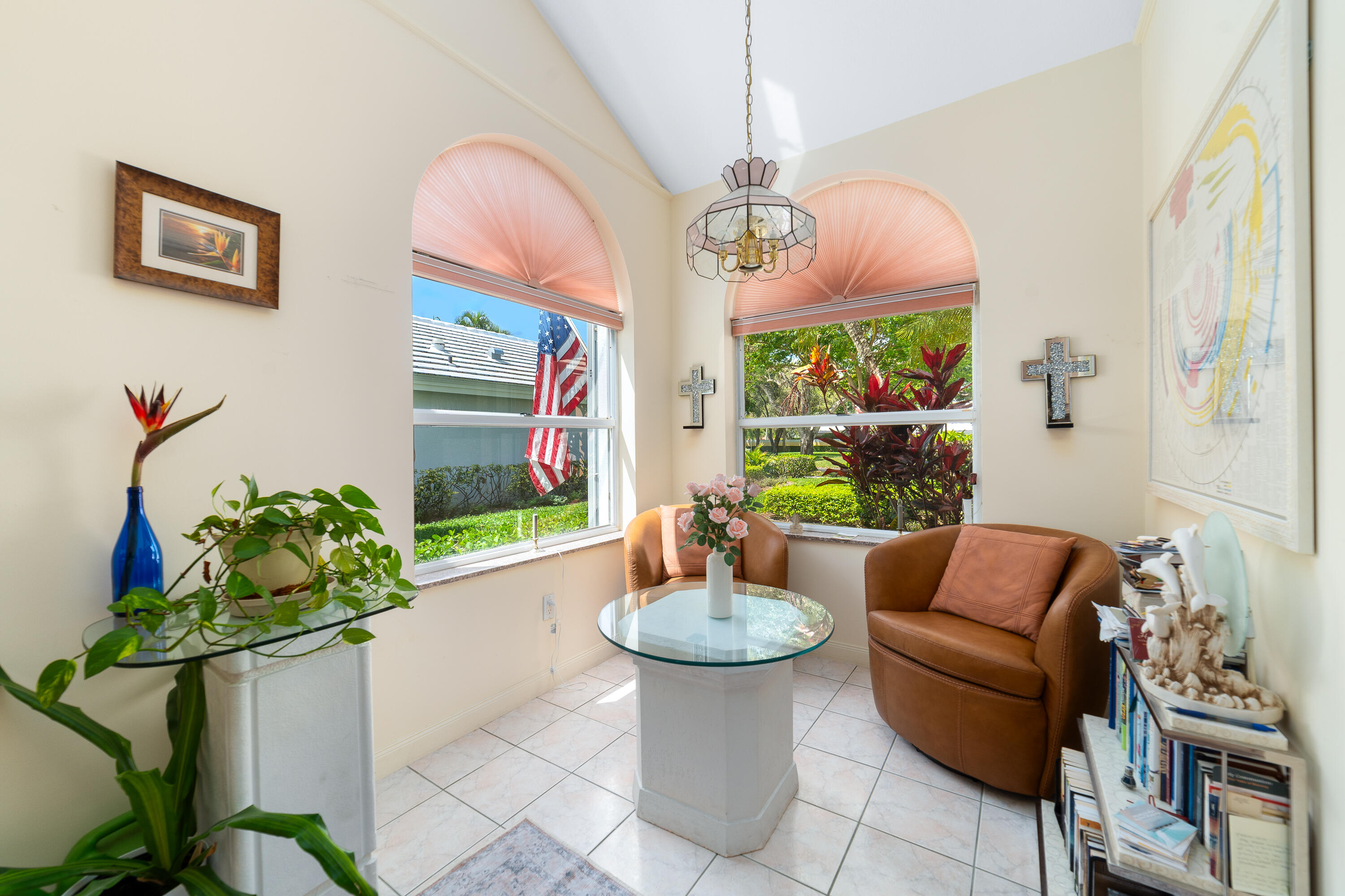 2370 Saratoga Bay Drive Property Photo 10