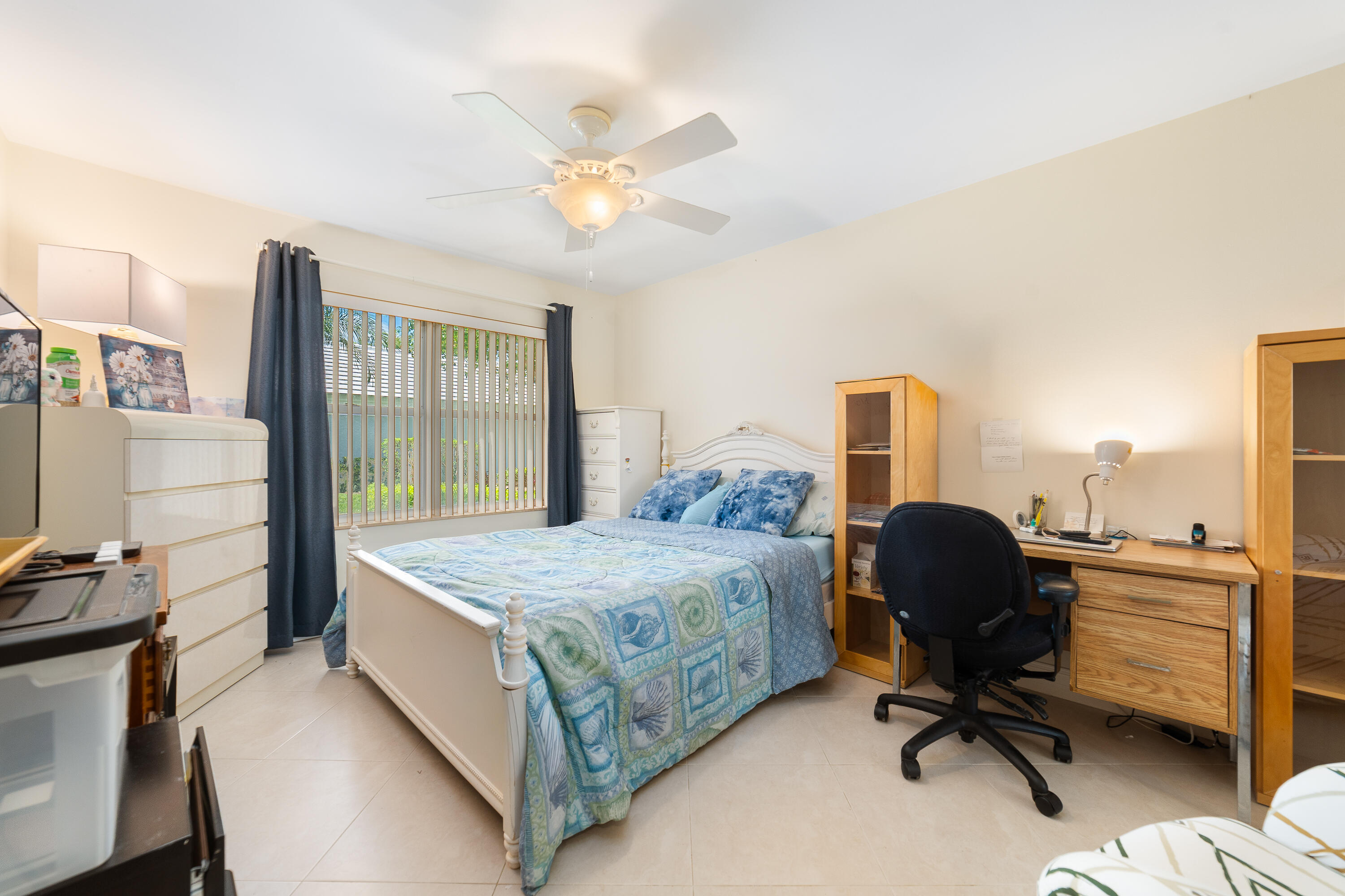 2370 Saratoga Bay Drive Property Photo 15