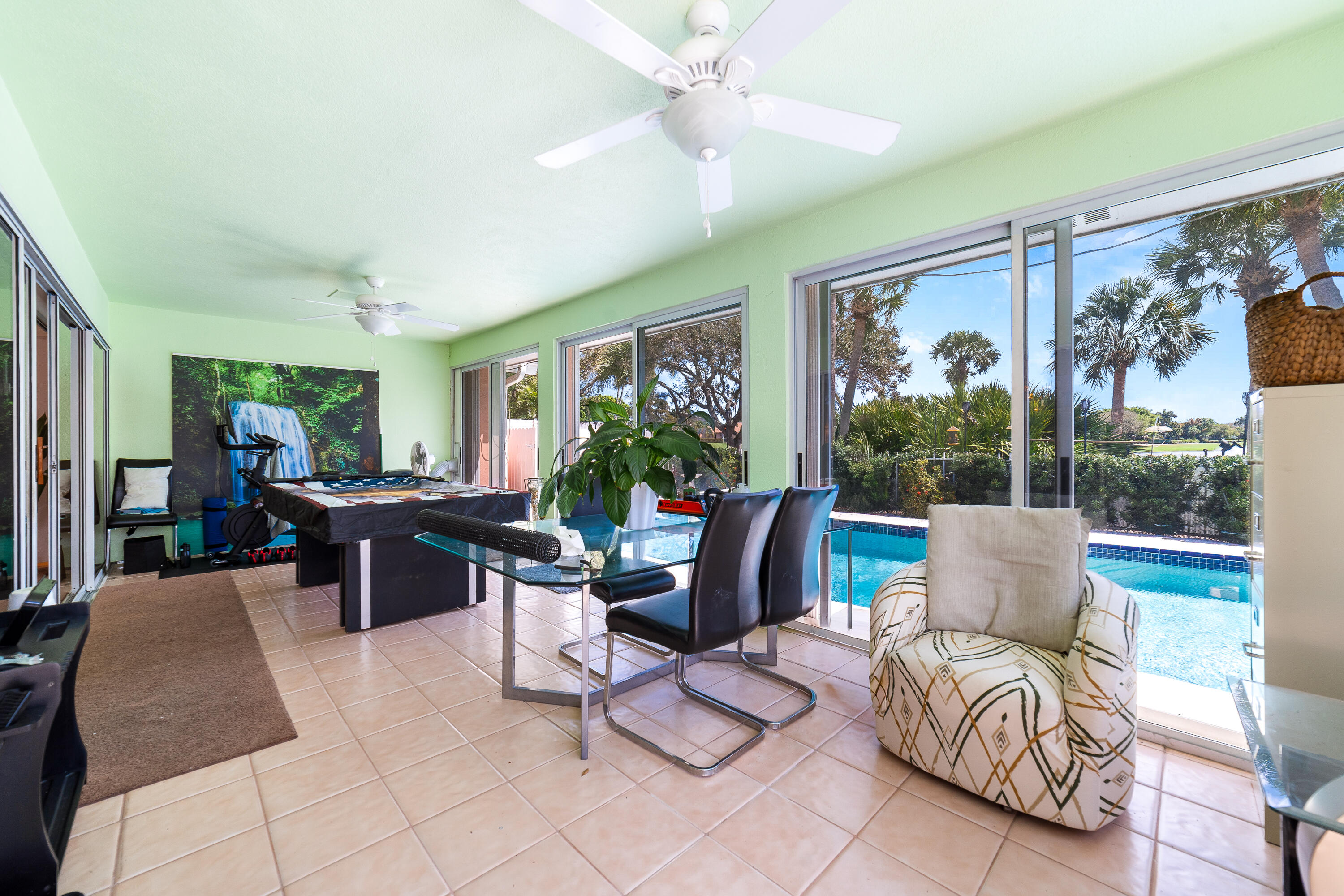 2370 Saratoga Bay Drive Property Photo 22