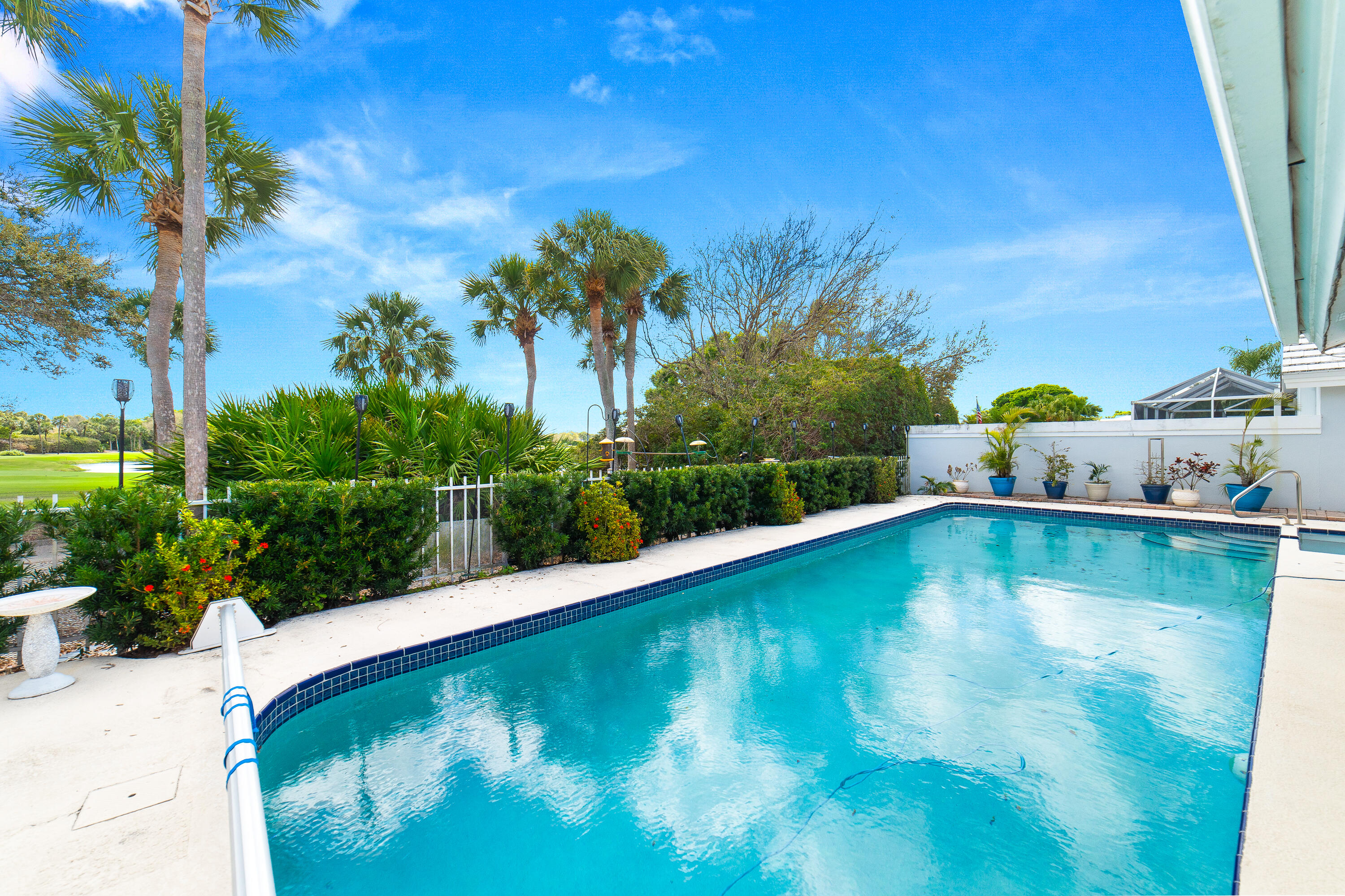 2370 Saratoga Bay Drive Property Photo 30