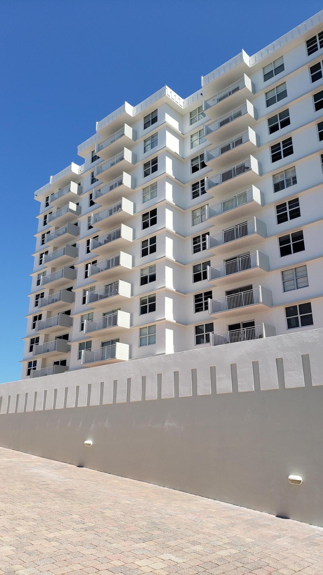 4511 S Ocean Boulevard 904 Property Photo 24