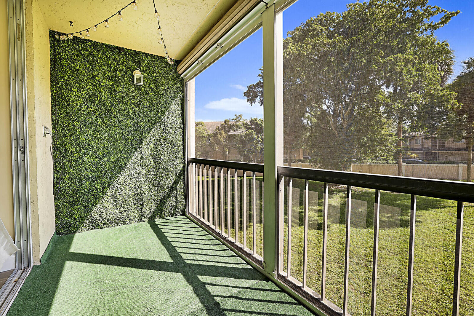 2541 Aragon Boulevard 202 Property Photo 8