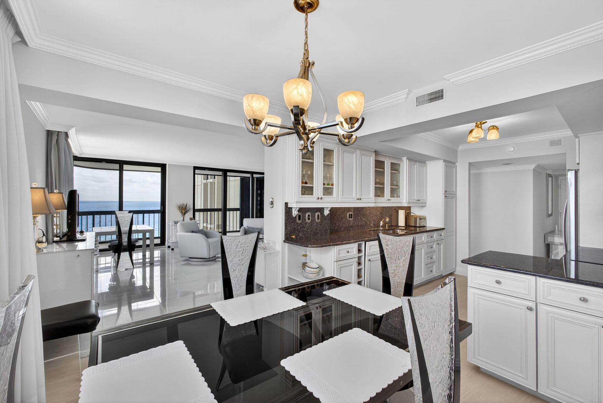 5380 N Ocean Drive 12e Property Photo 12