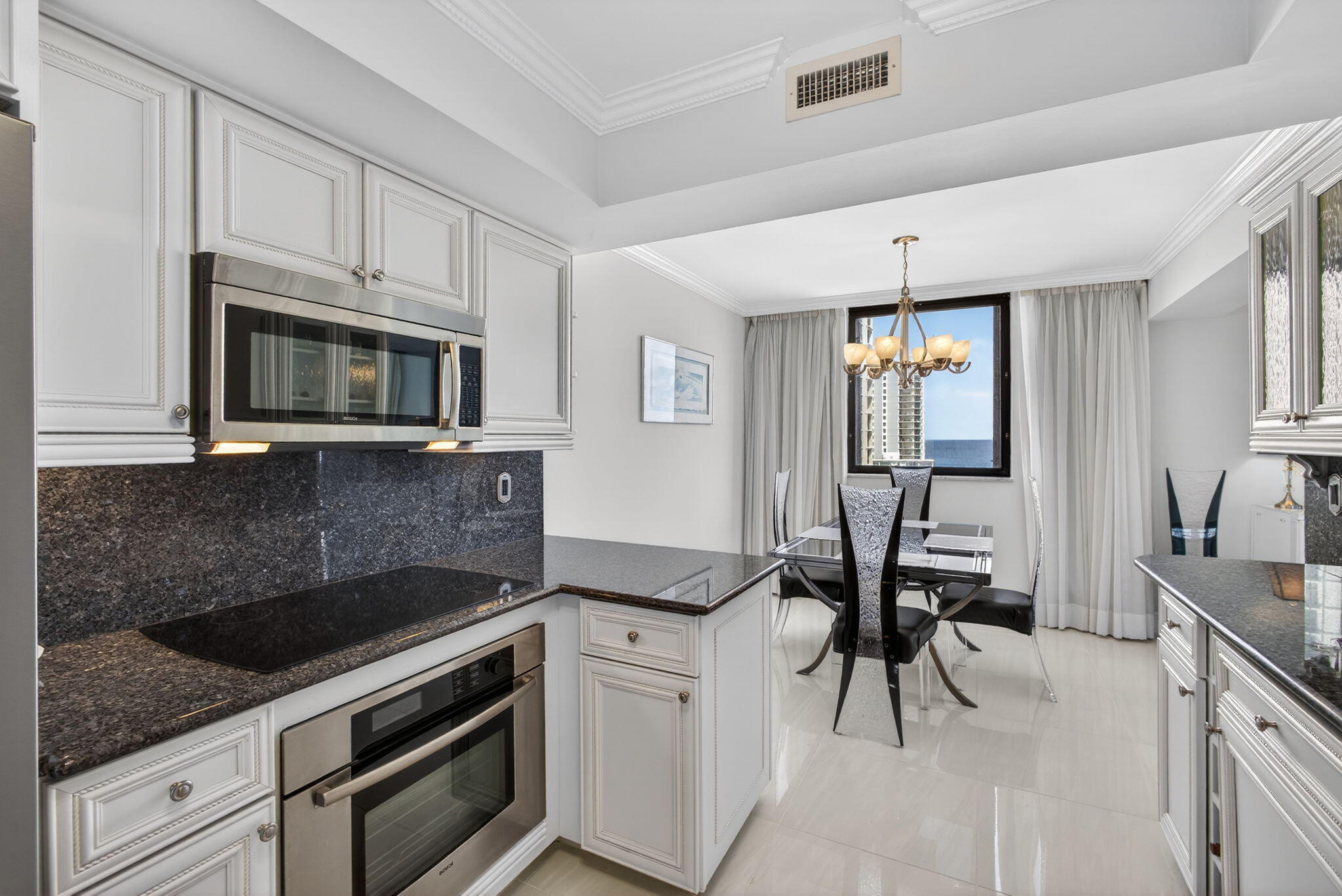 5380 N Ocean Drive 12e Property Photo 15