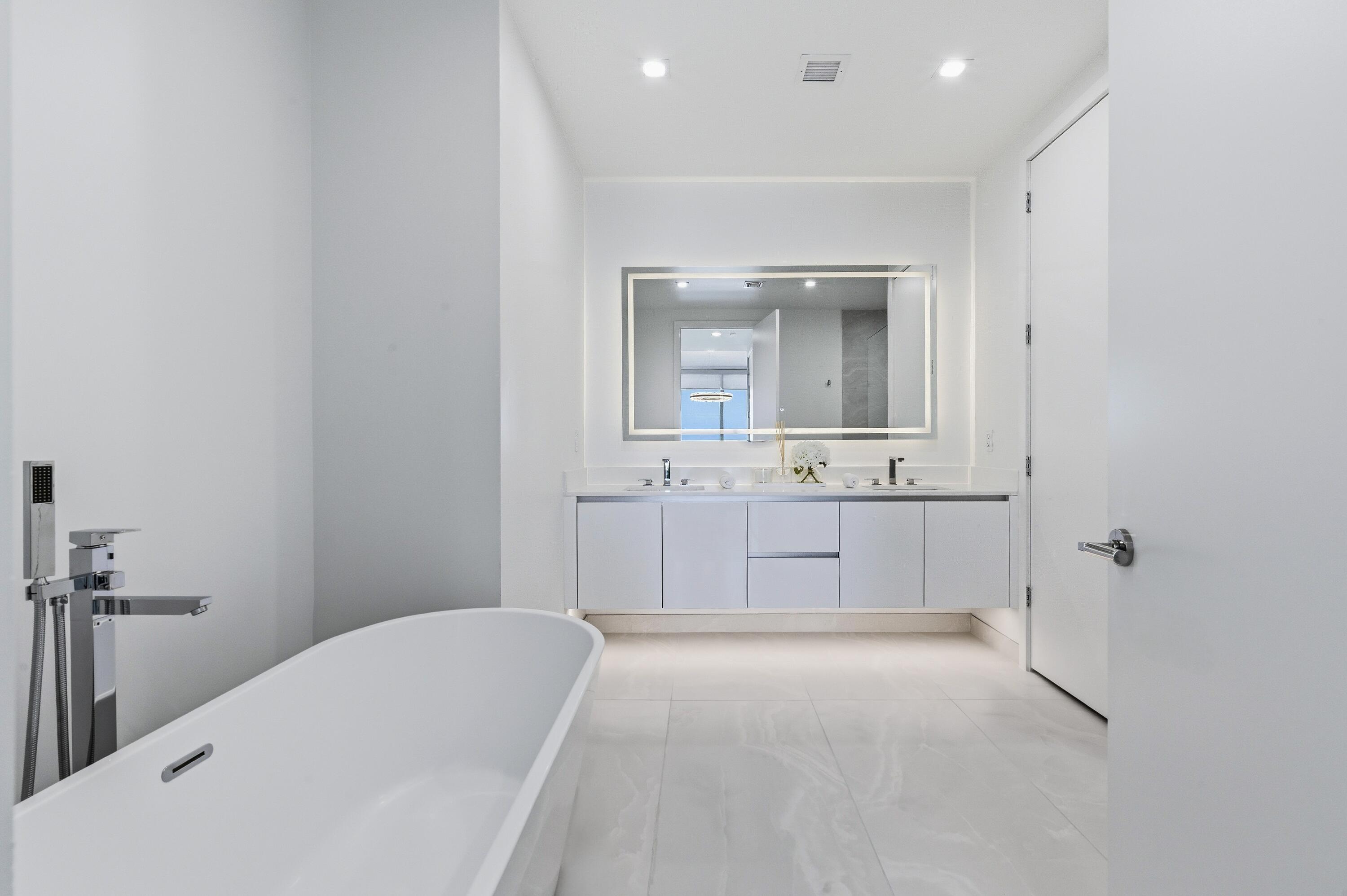 220 Lake Shore Drive 1205 Property Photo 27