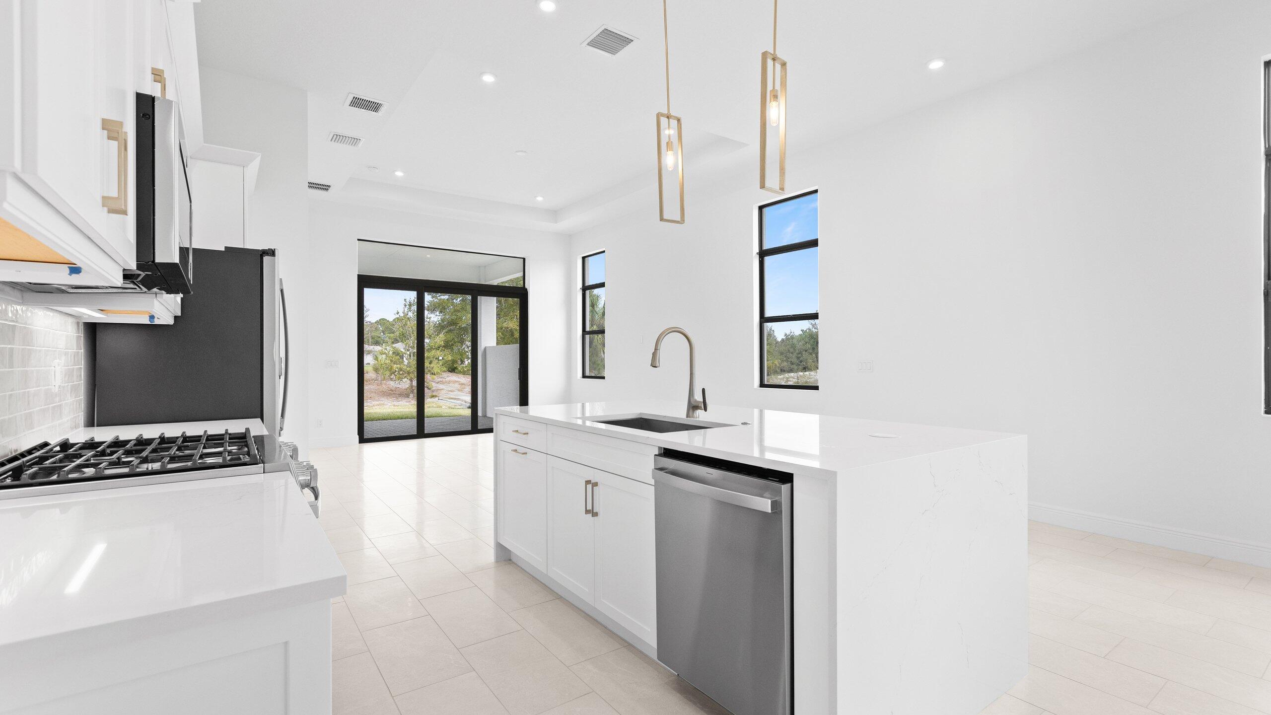 375 Se Via Sangro Property Photo 6