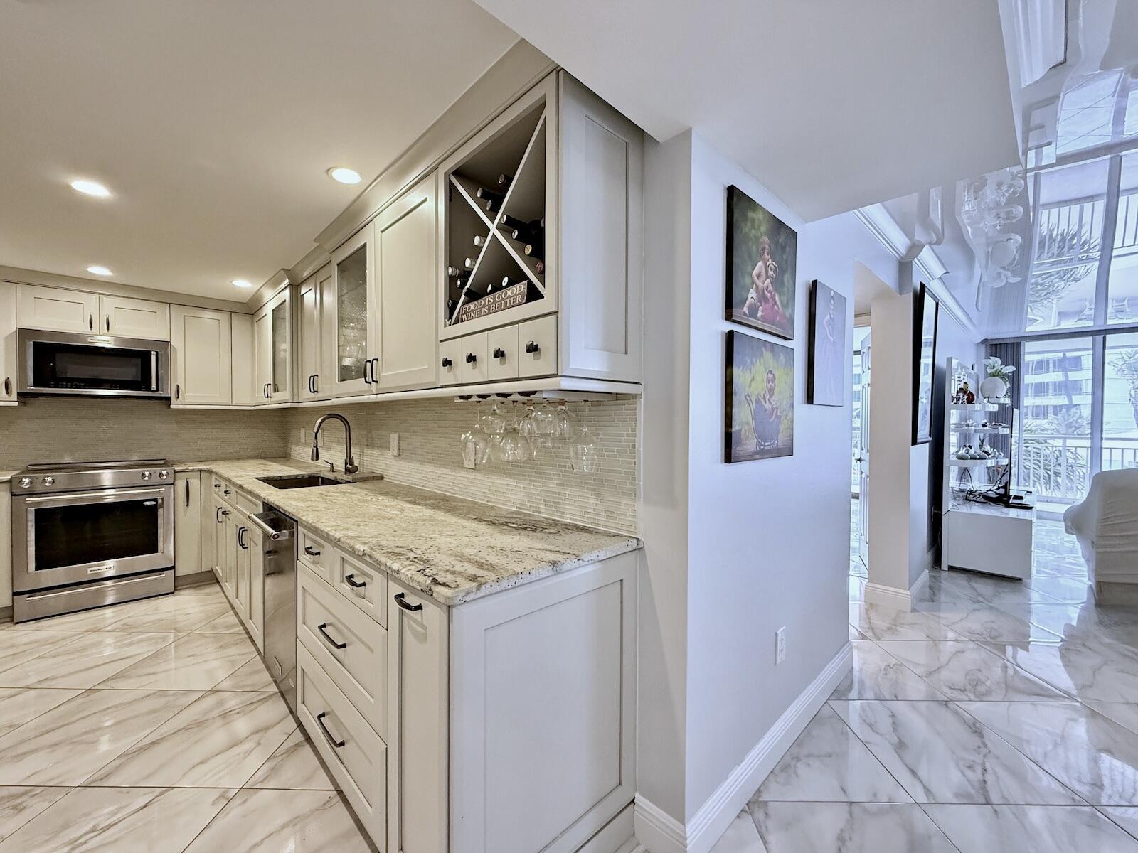 3546 S Ocean Boulevard 305 Property Photo 9