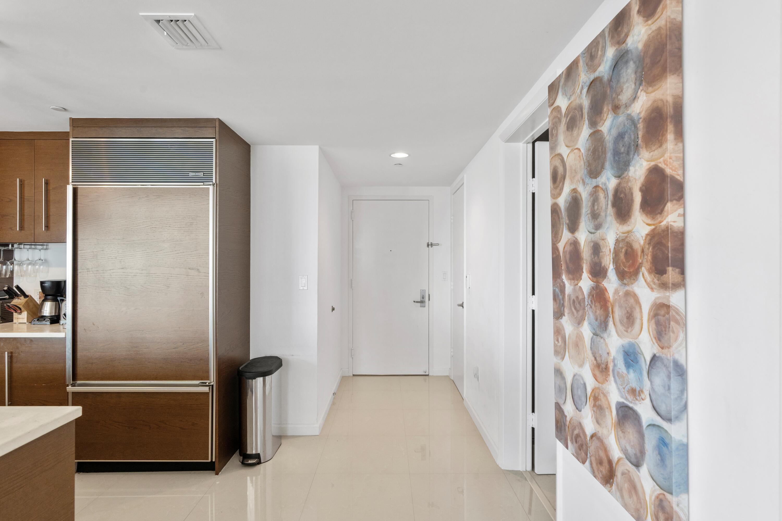 495 Brickell Avenue 811 Property Photo 7