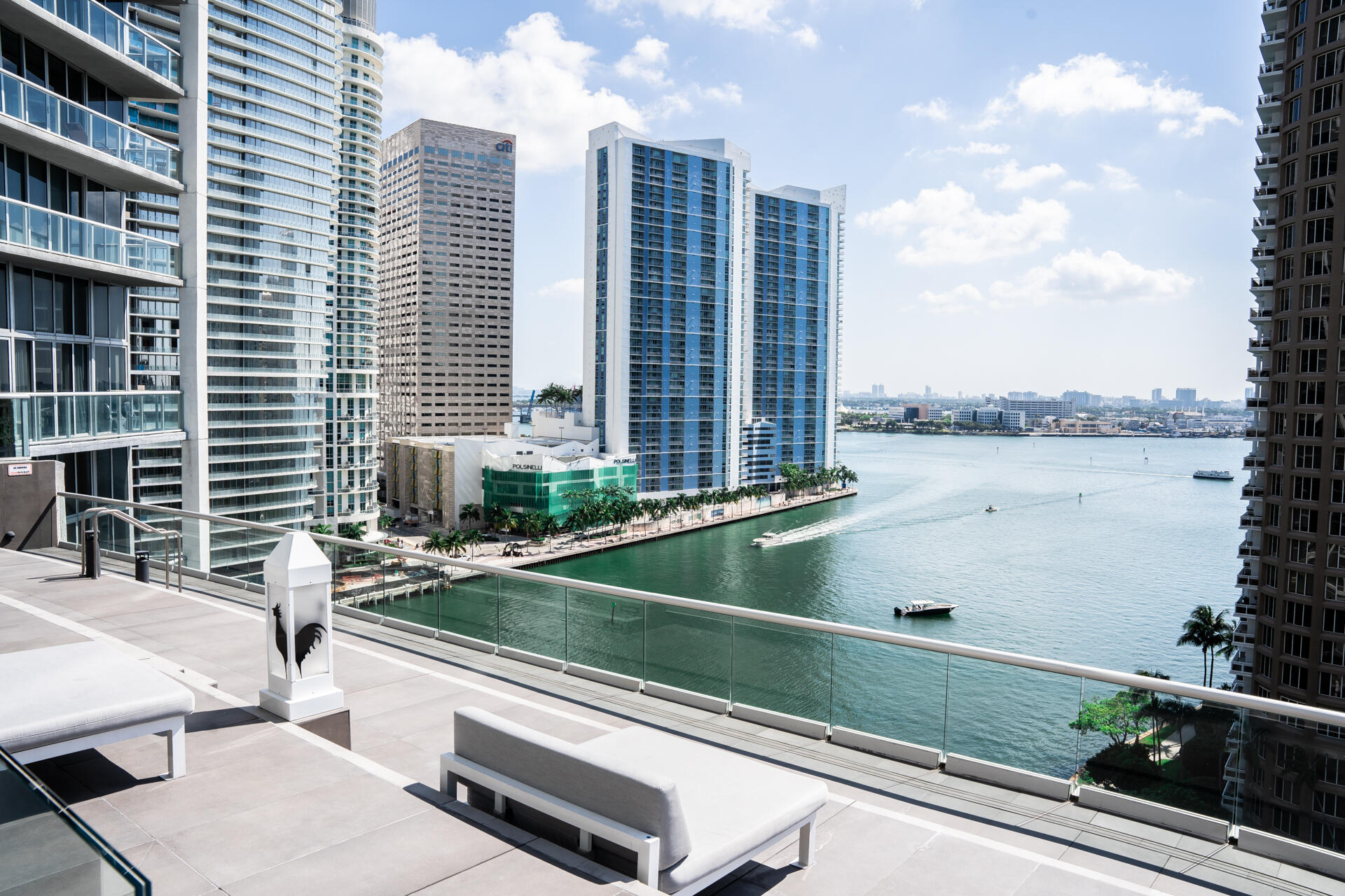 495 Brickell Avenue 811 Property Photo 23