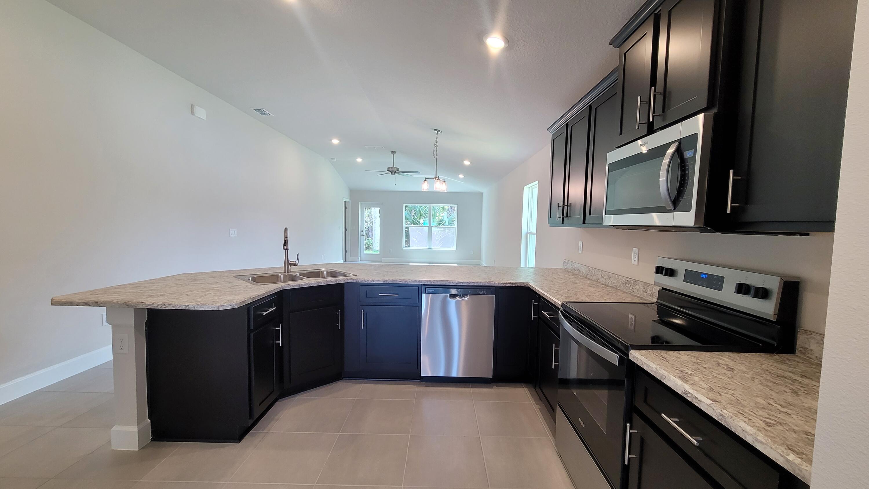 8839 Waterstone Boulevard Property Photo 6