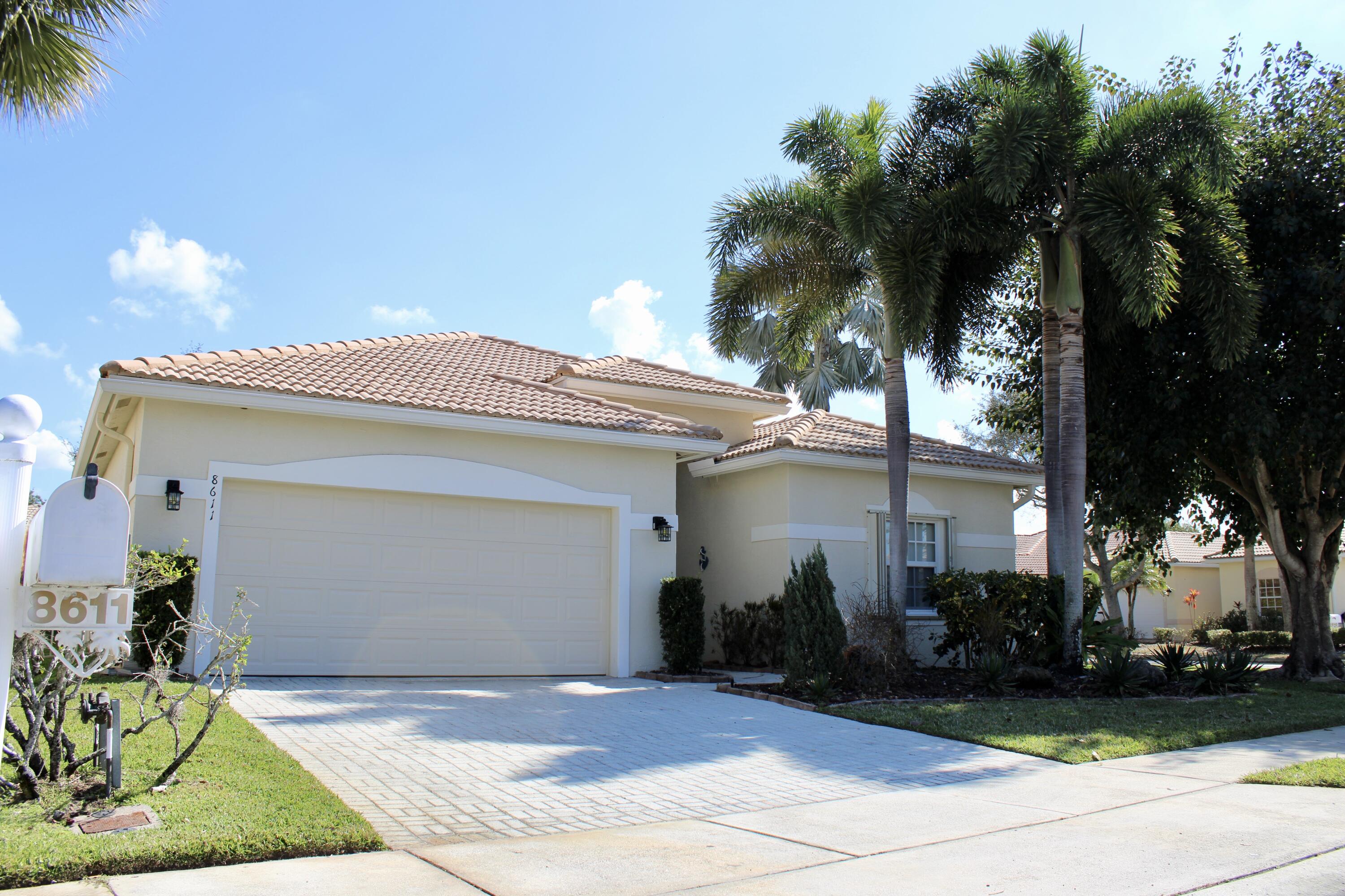 8611 Gold Cay Property Photo 2