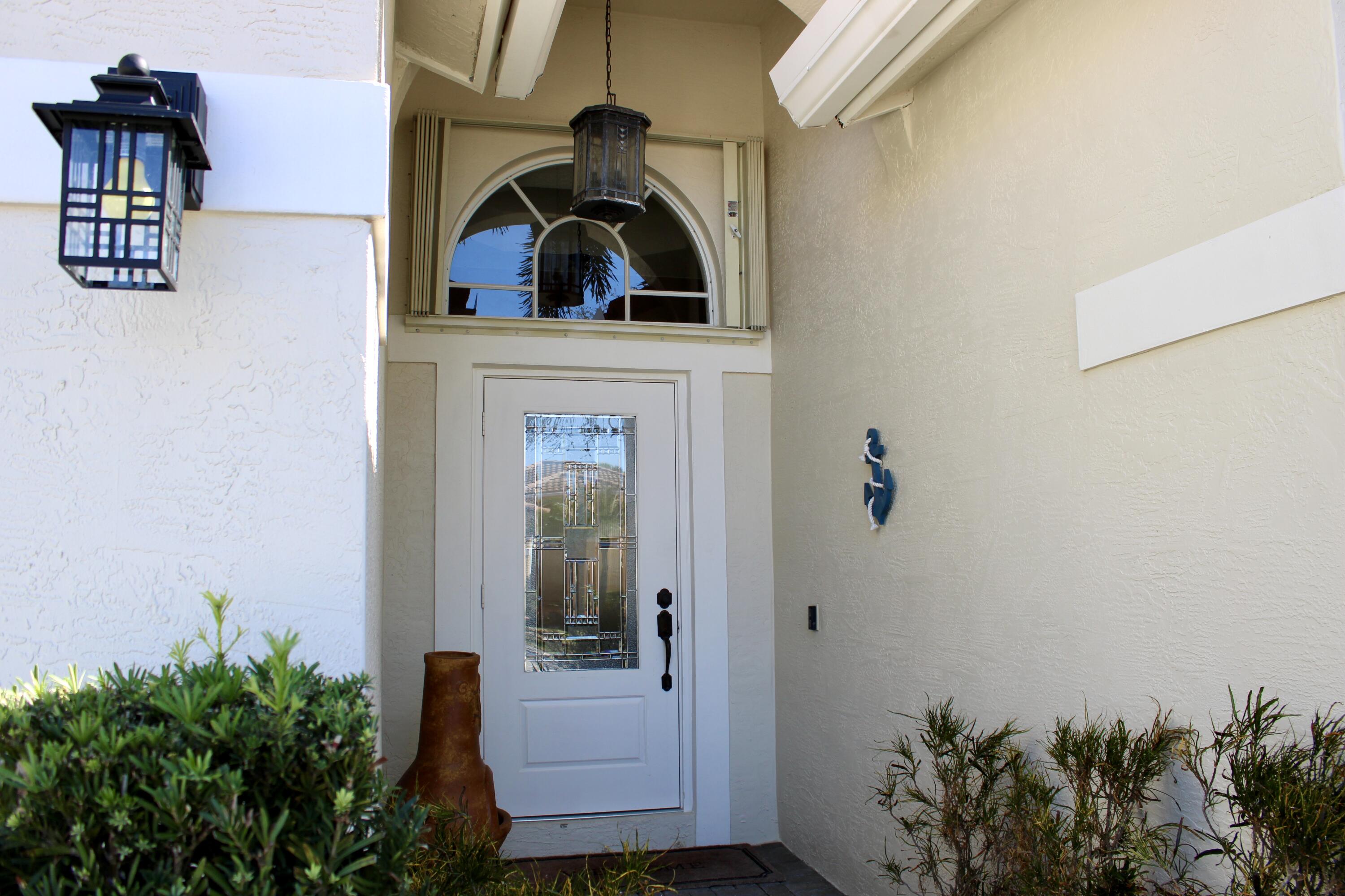 8611 Gold Cay Property Photo 4