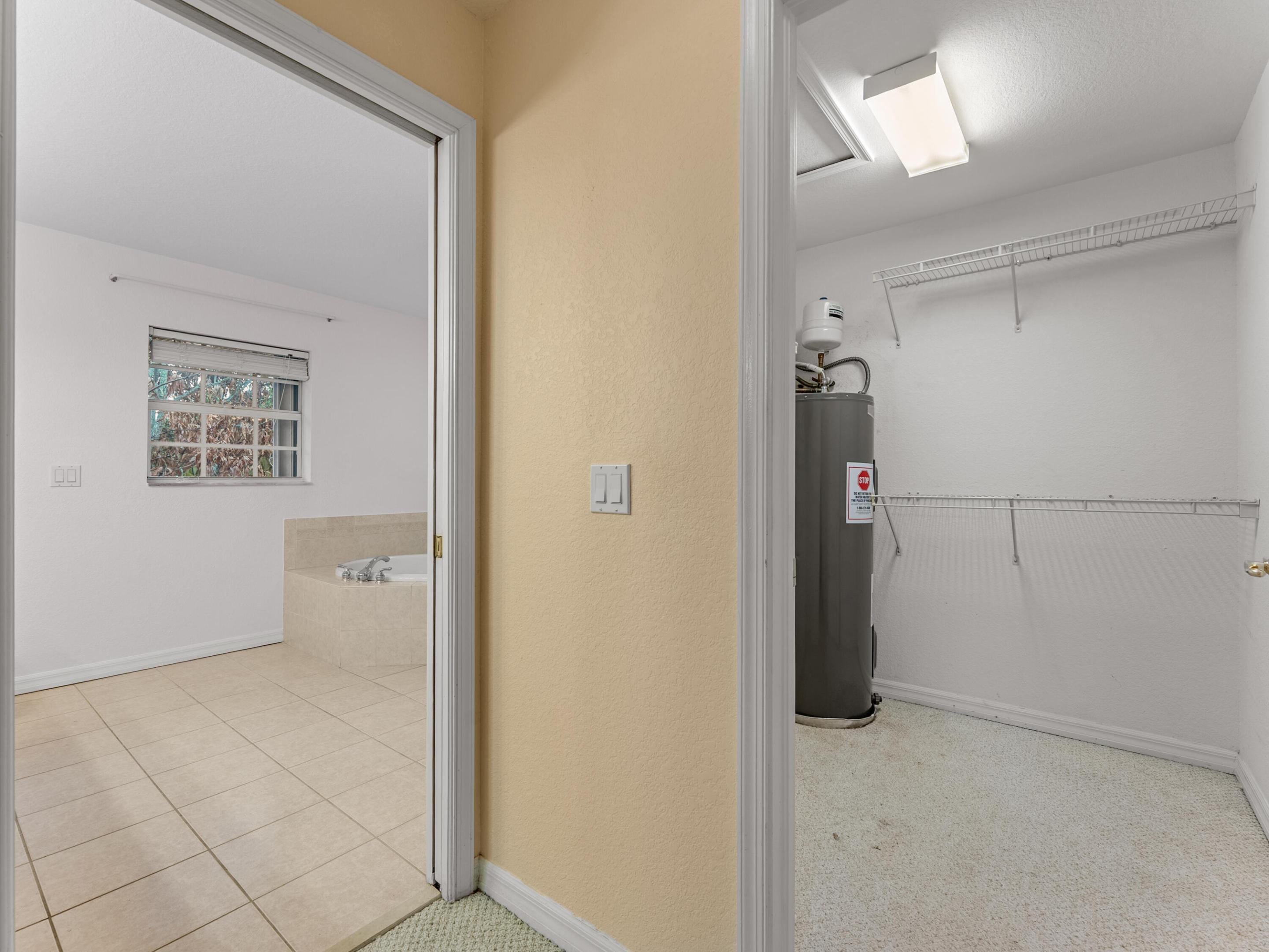 430 Se Thanksgiving Avenue Property Photo 27