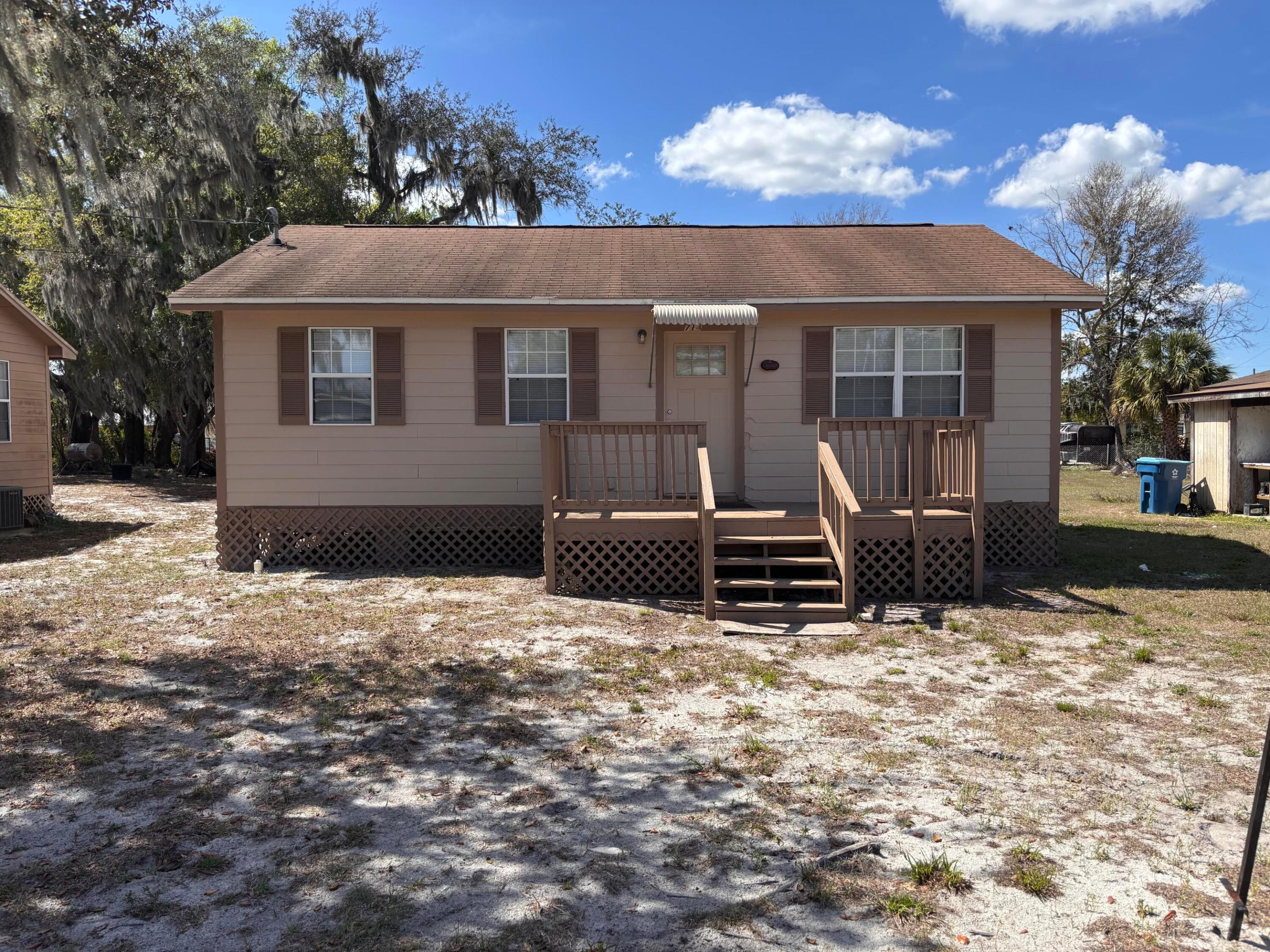 714 S Seminole Avenue Property Photo 10