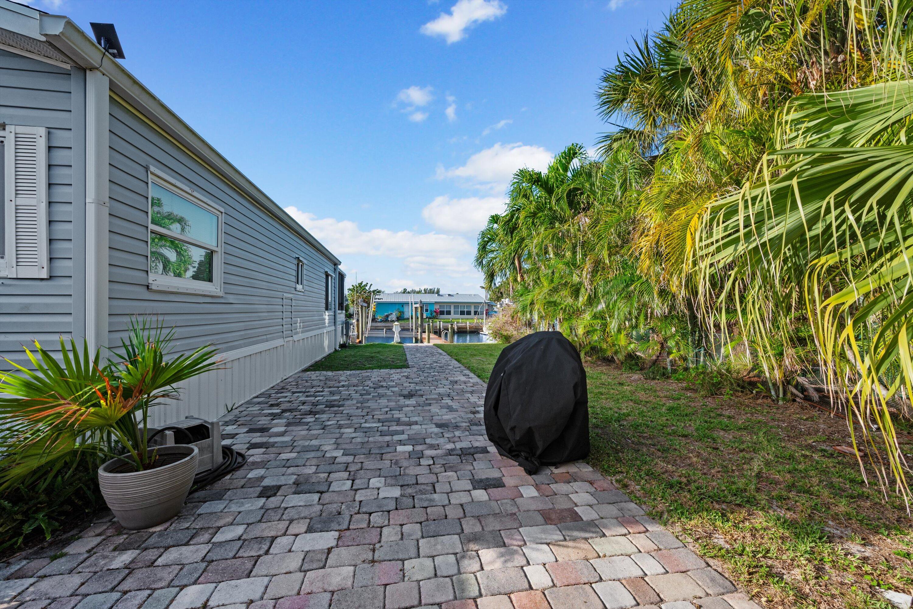 10851 S Ocean (unit 91) Drive Property Photo 2