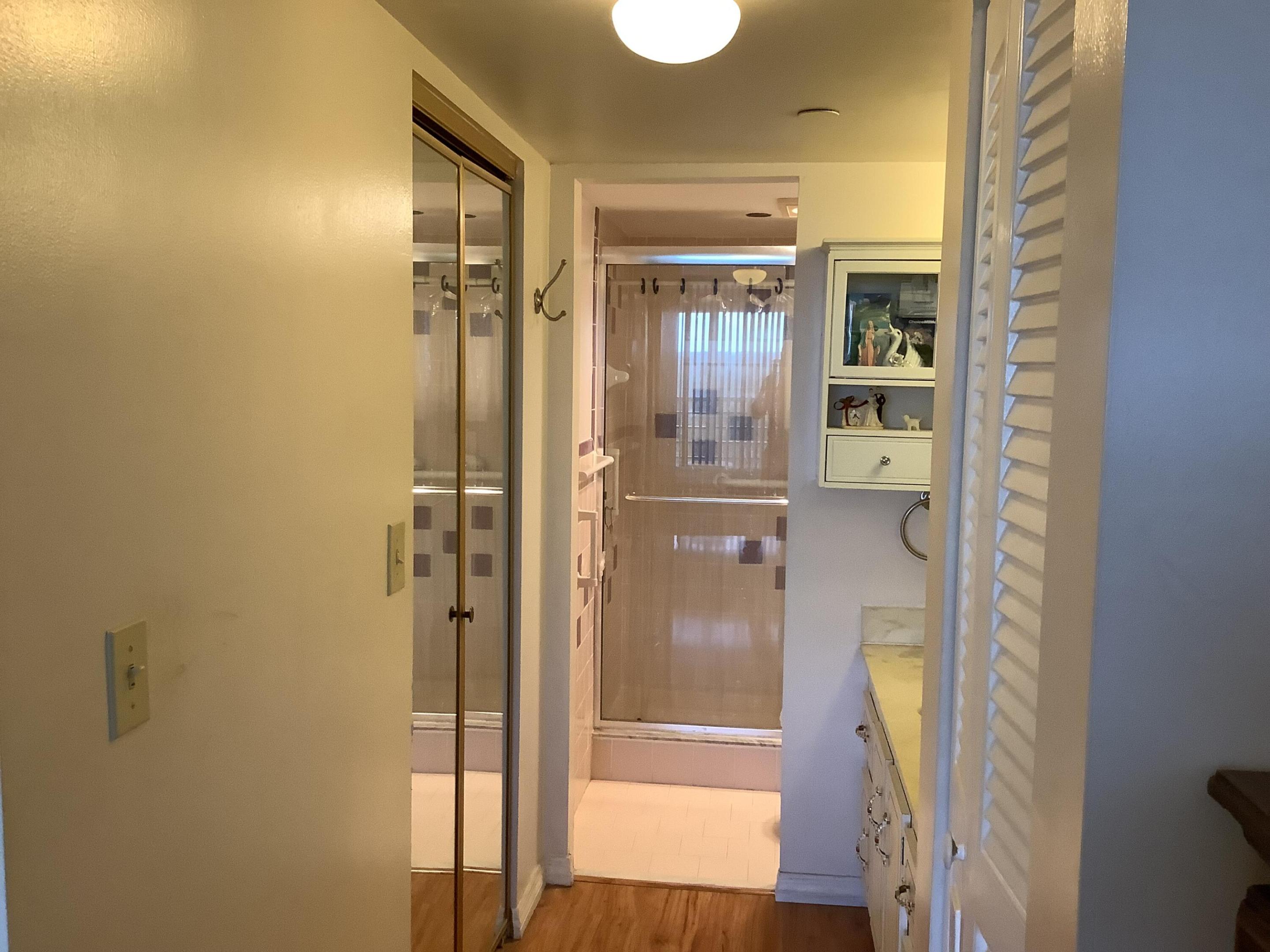 1300 Saint Charles Place Unit Ph13 Property Photo 25
