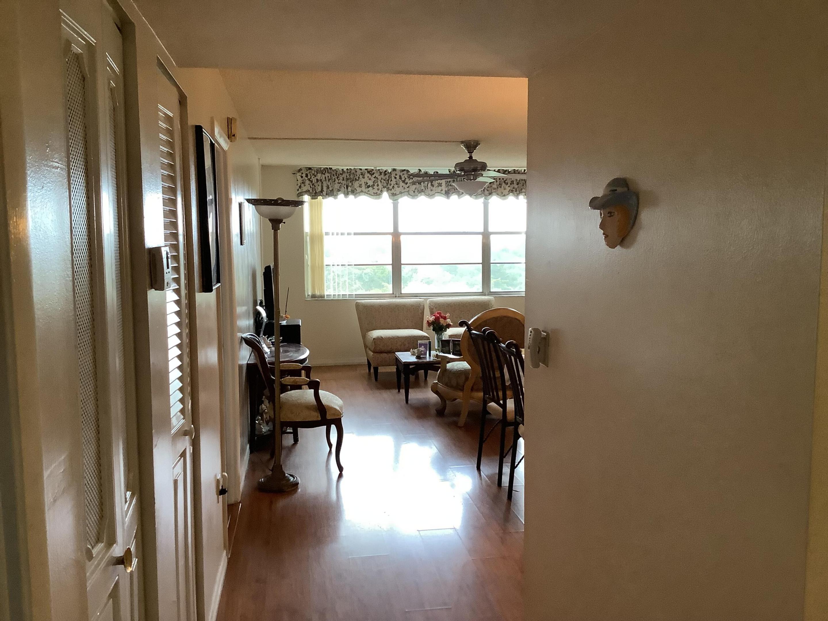 1300 Saint Charles Place Unit Ph13 Property Photo 43