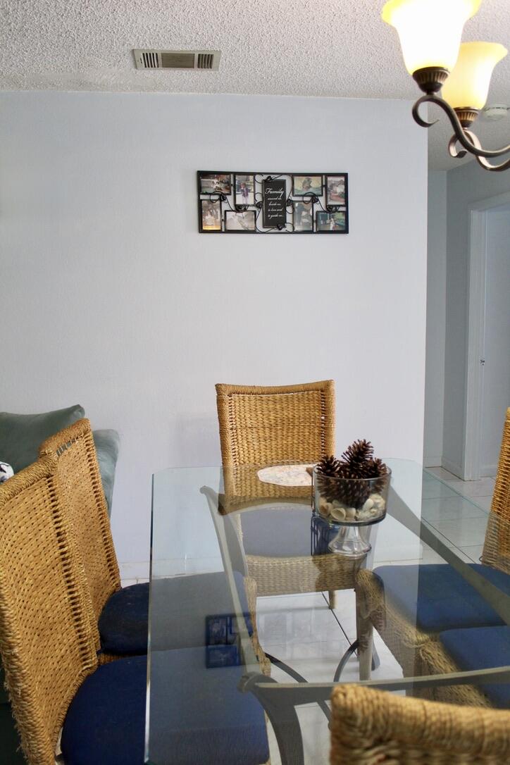 566 Sw Sara Boulevard Property Photo 5