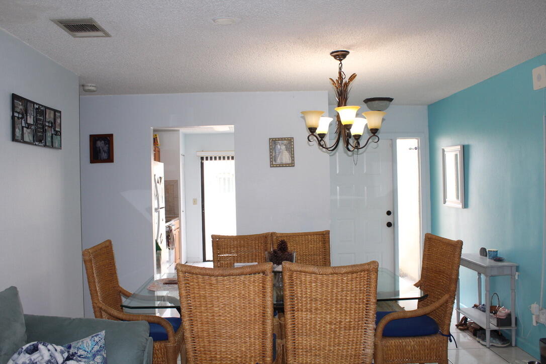 566 Sw Sara Boulevard Property Photo 8