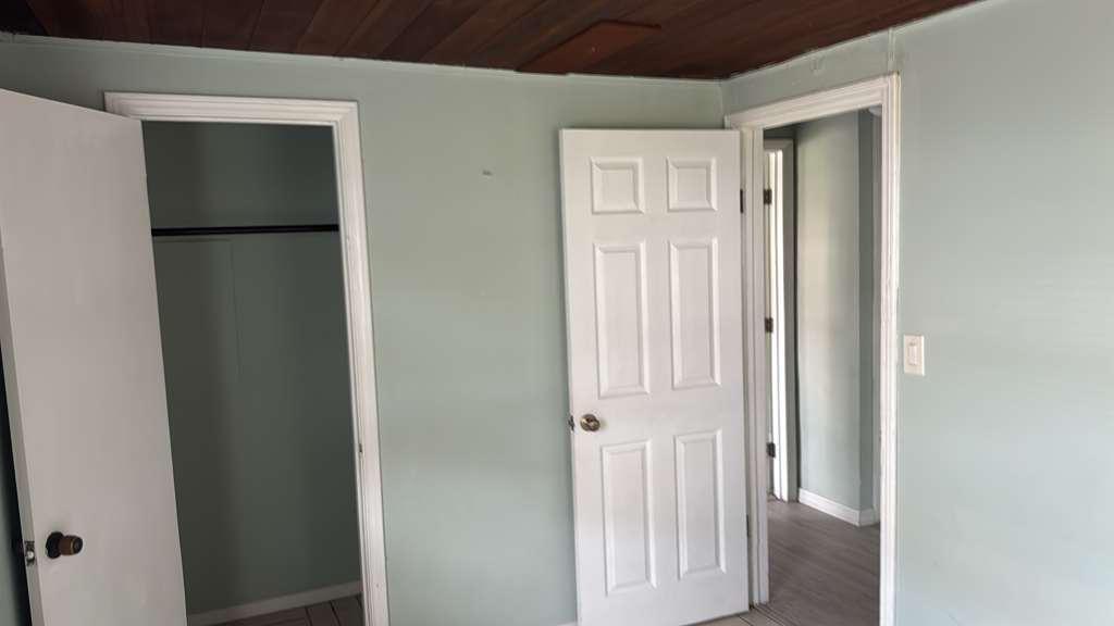 2206 Delaware Avenue Property Photo 8
