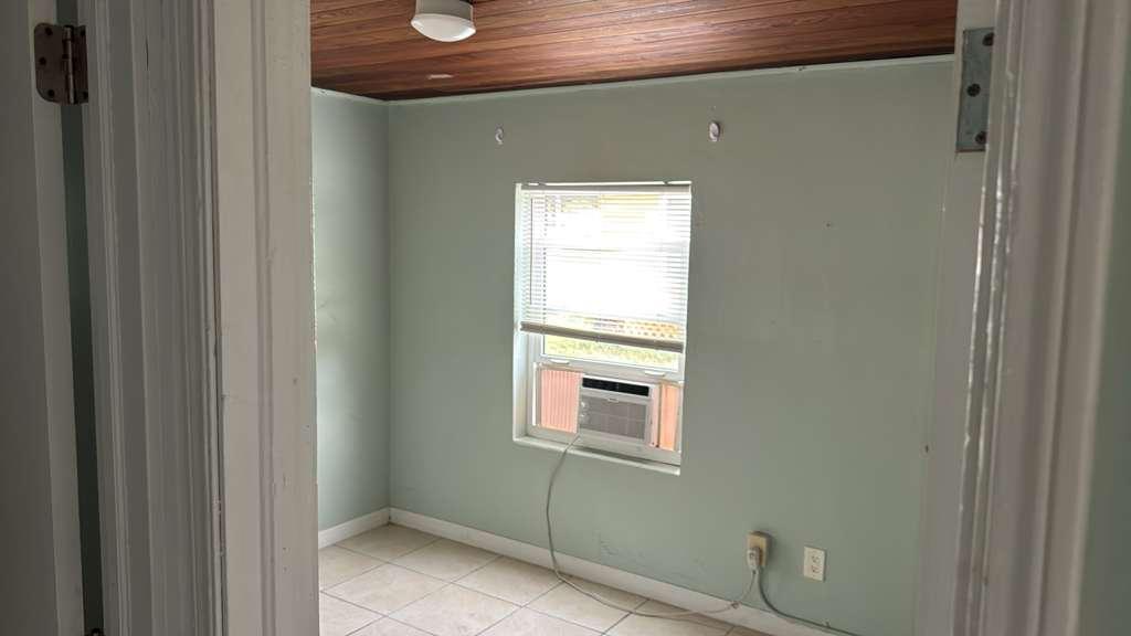 2206 Delaware Avenue Property Photo 11