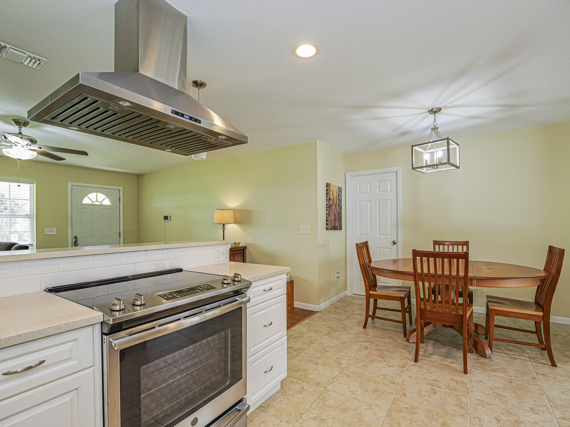 573 Autumn Terrace Property Photo 18