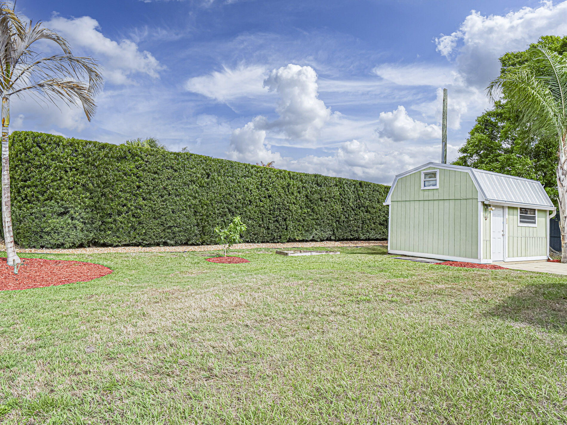 573 Autumn Terrace Property Photo 34