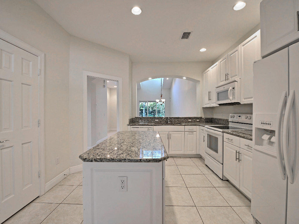 1645 Baseline Lane Property Photo 3