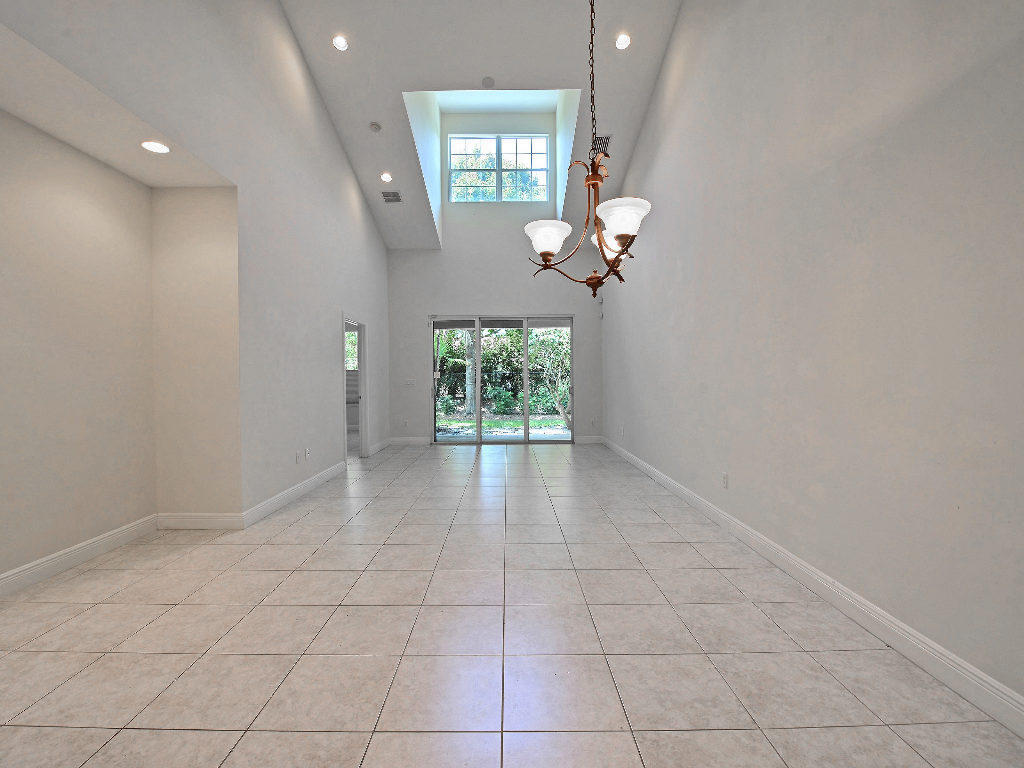 1645 Baseline Lane Property Photo 5