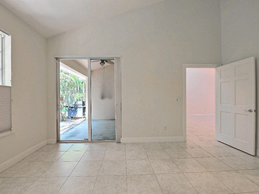 1645 Baseline Lane Property Photo 8