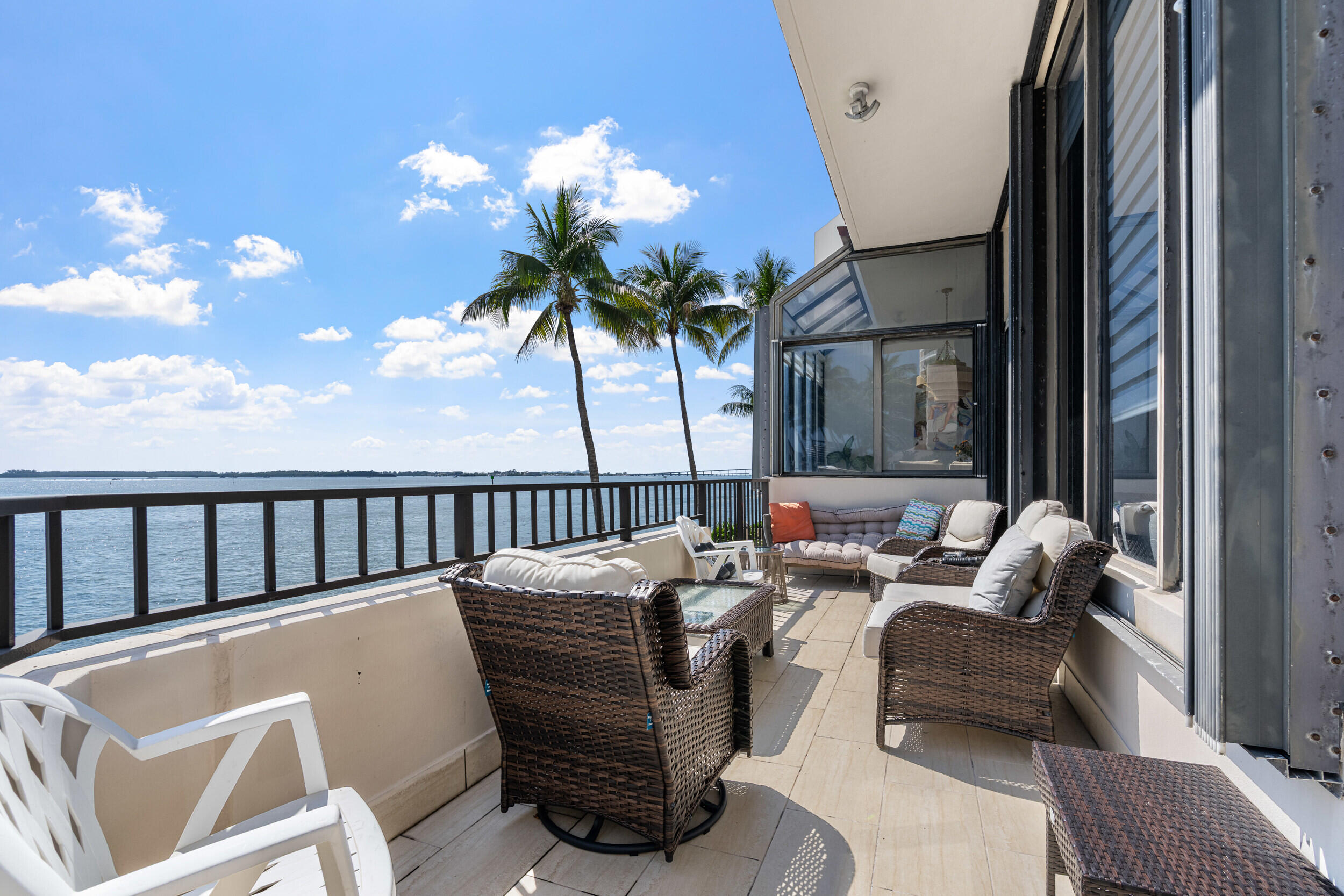 520 Brickell Key Drive A200 Property Photo 8