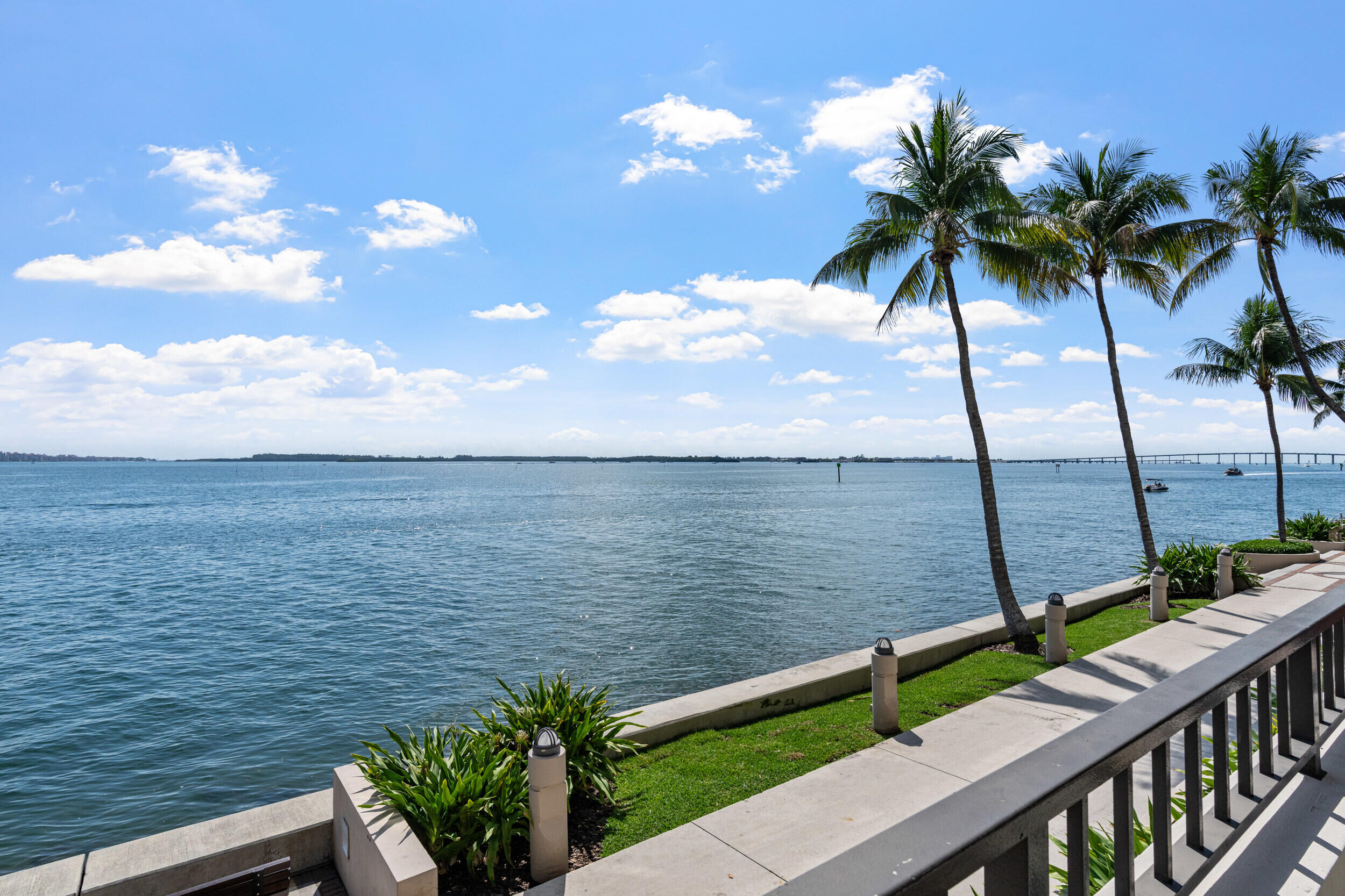 520 Brickell Key Drive A200 Property Photo 13