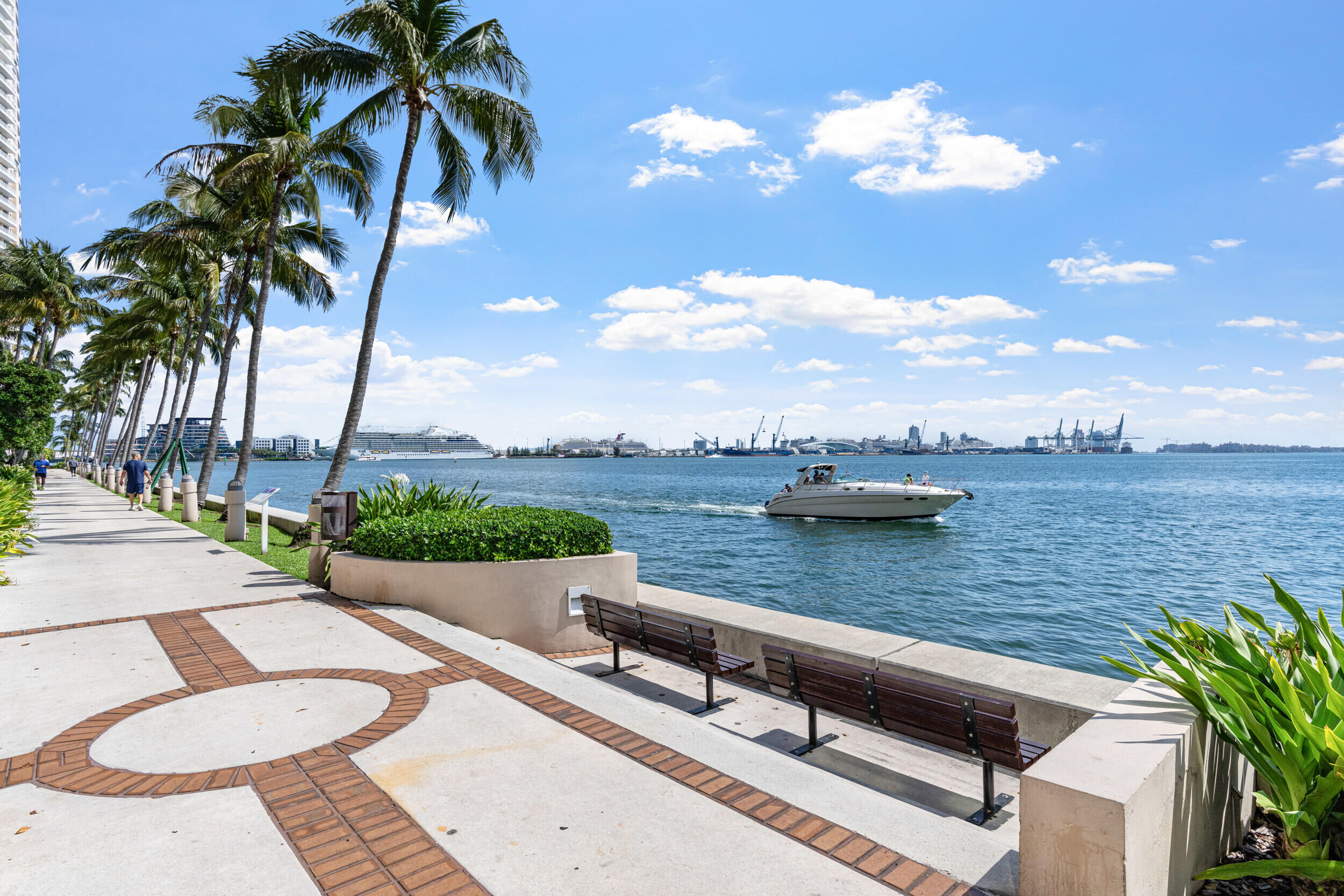 520 Brickell Key Drive A200 Property Photo 34