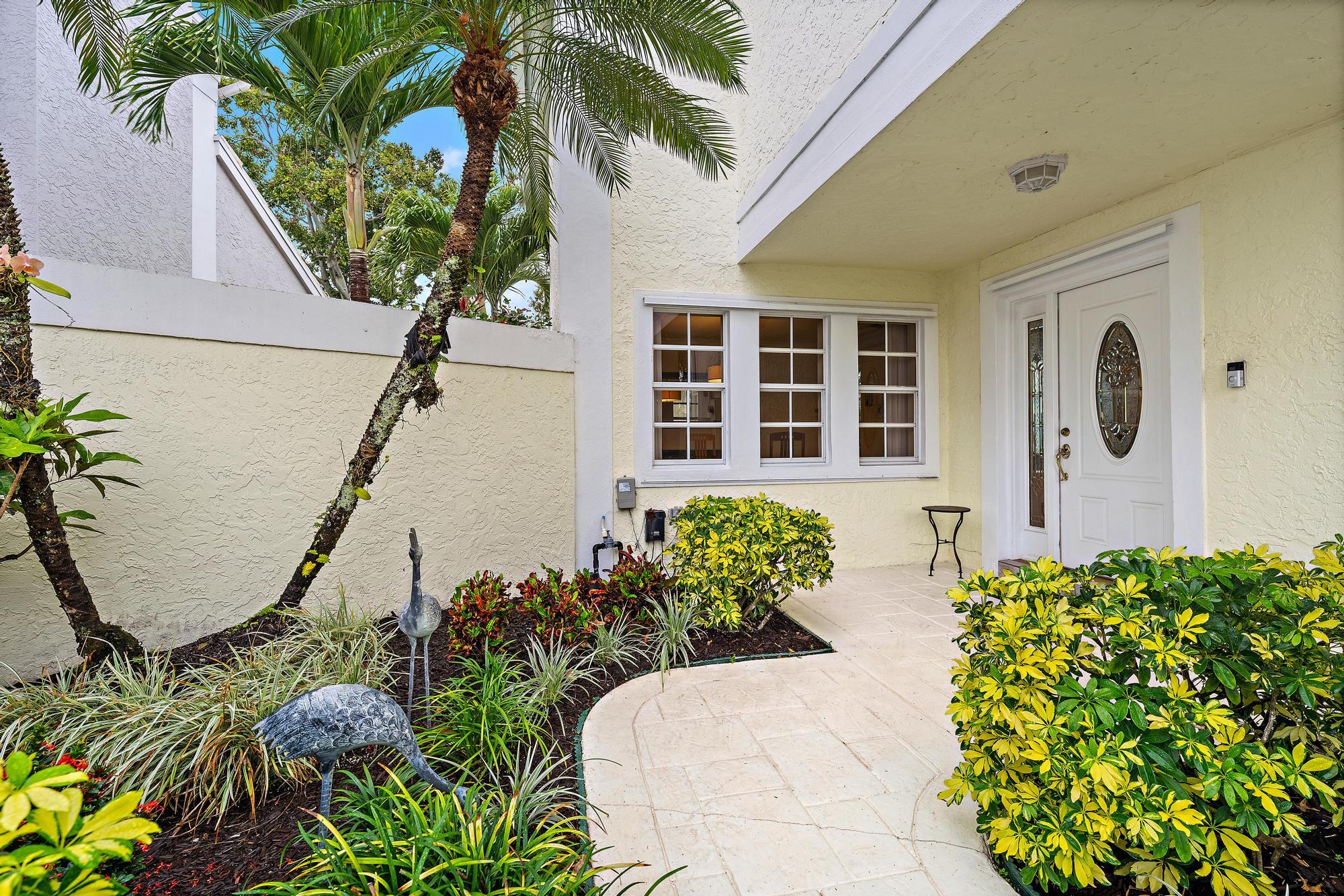 18 Windsor Lane Property Photo 8