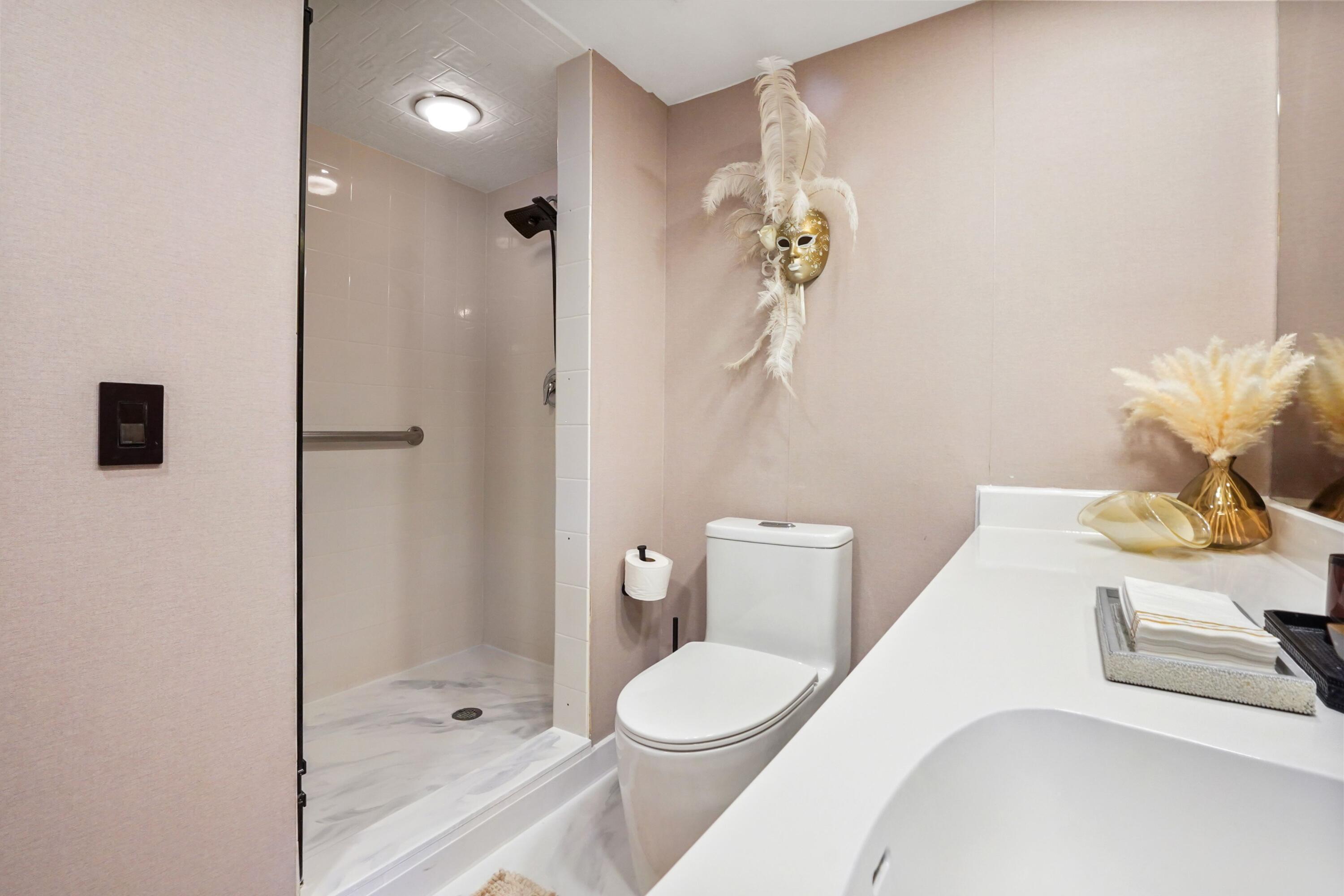 1900 Consulate Place 1205 Property Photo 27