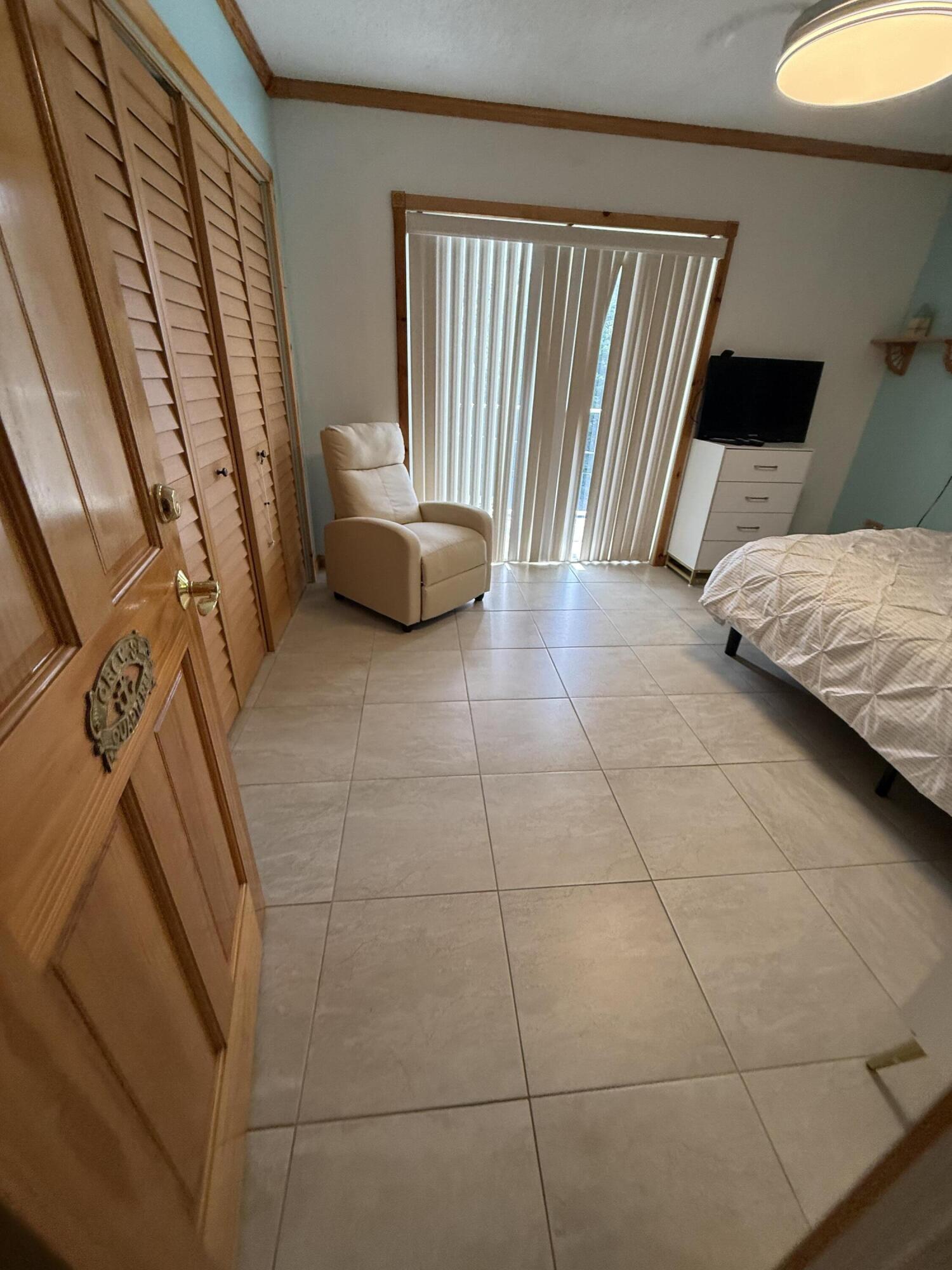 300 Ocean Drive 20 Property Photo 8
