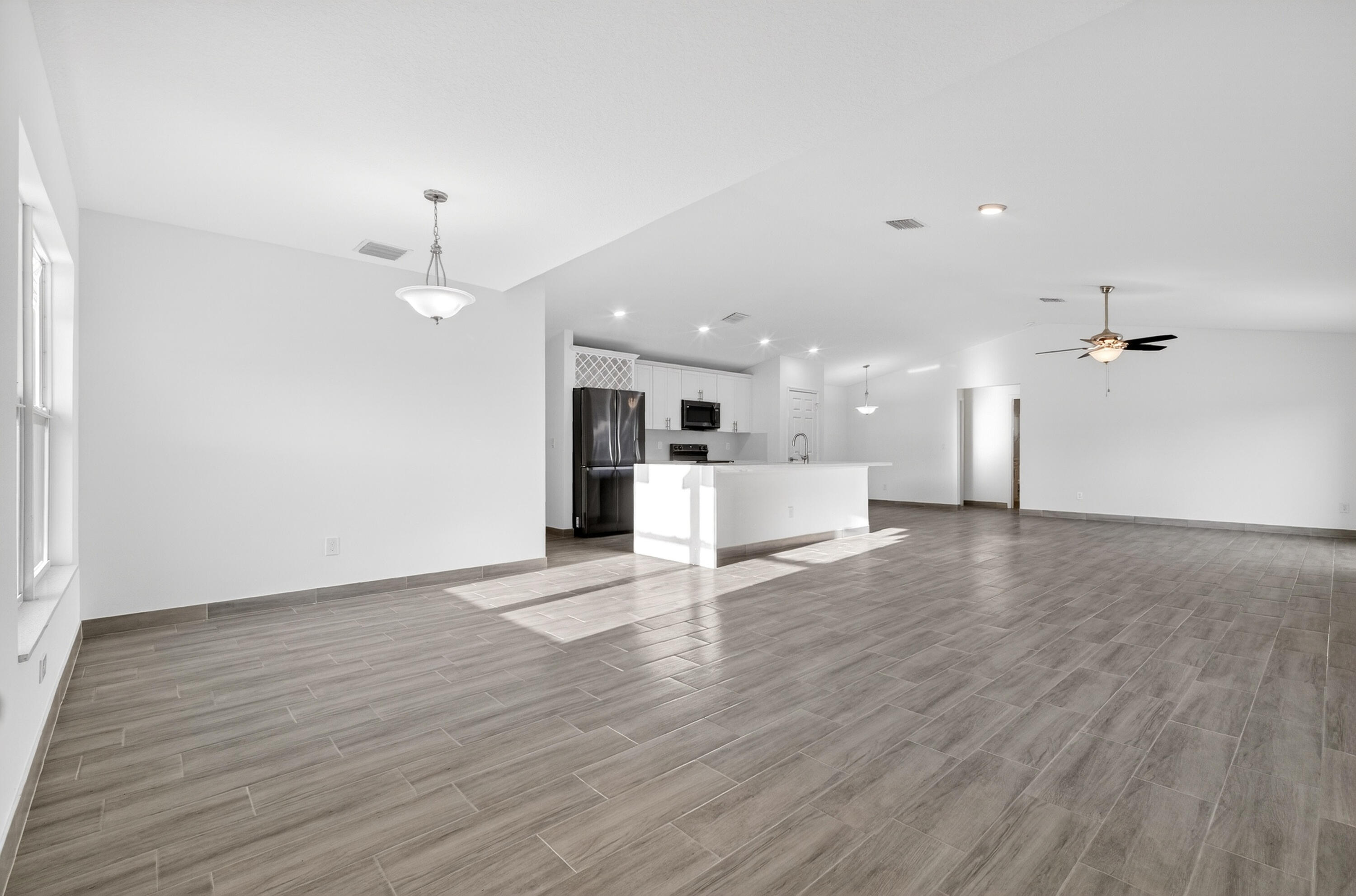 8316 103rd Avenue Property Photo 3