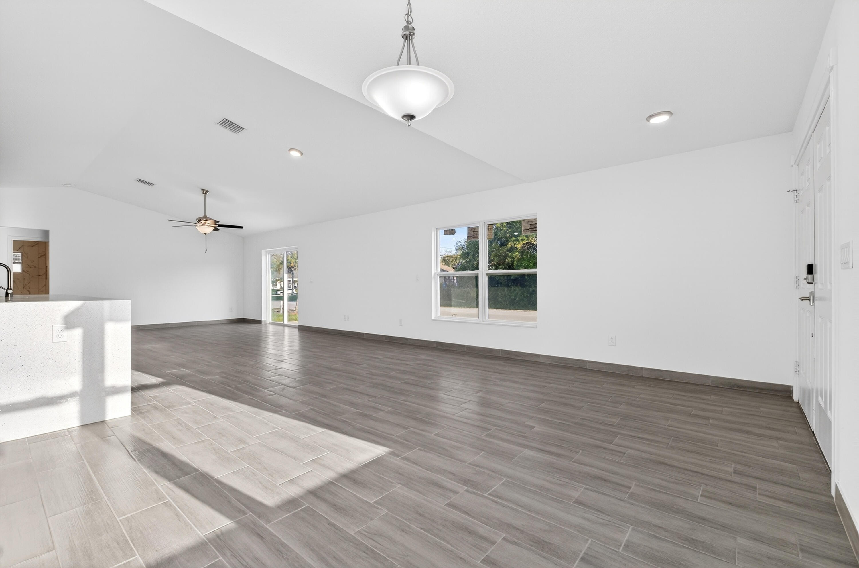 8316 103rd Avenue Property Photo 6