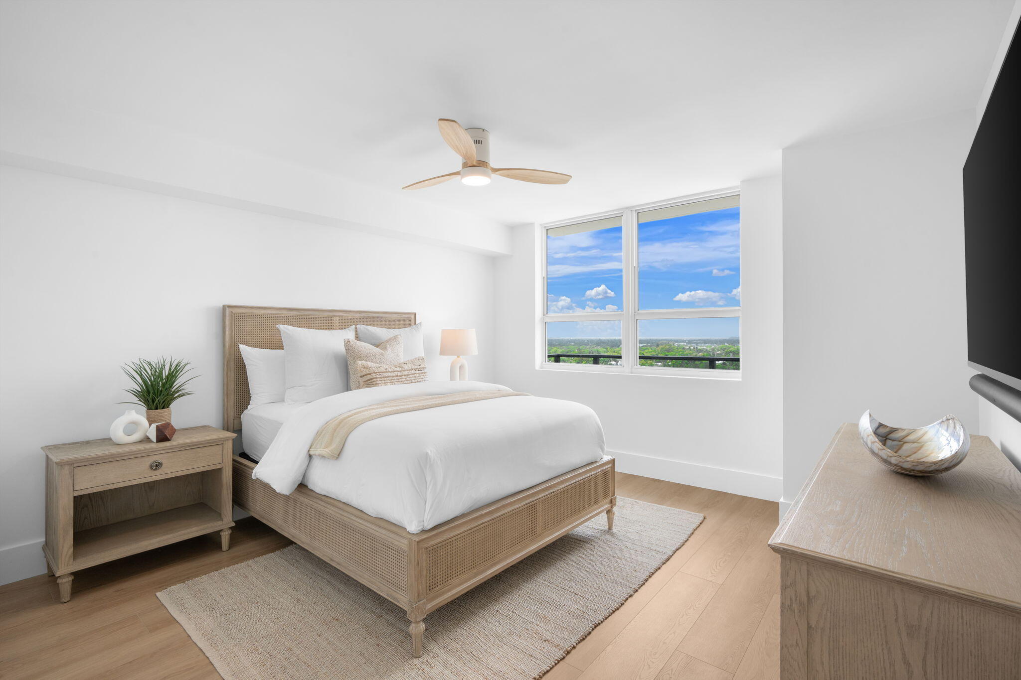 610 W Las Olas Boulevard 1613n Property Photo 13