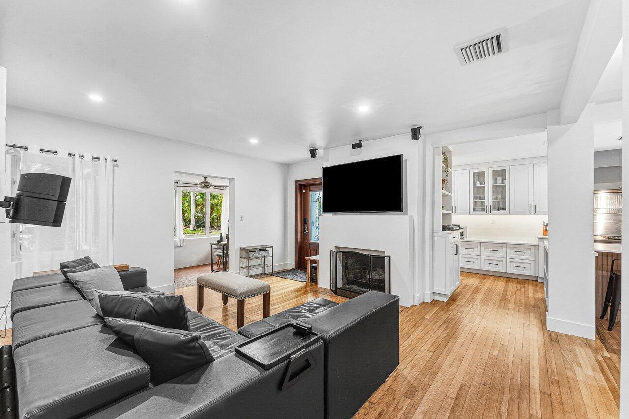 1617 Adams Street Property Photo 12