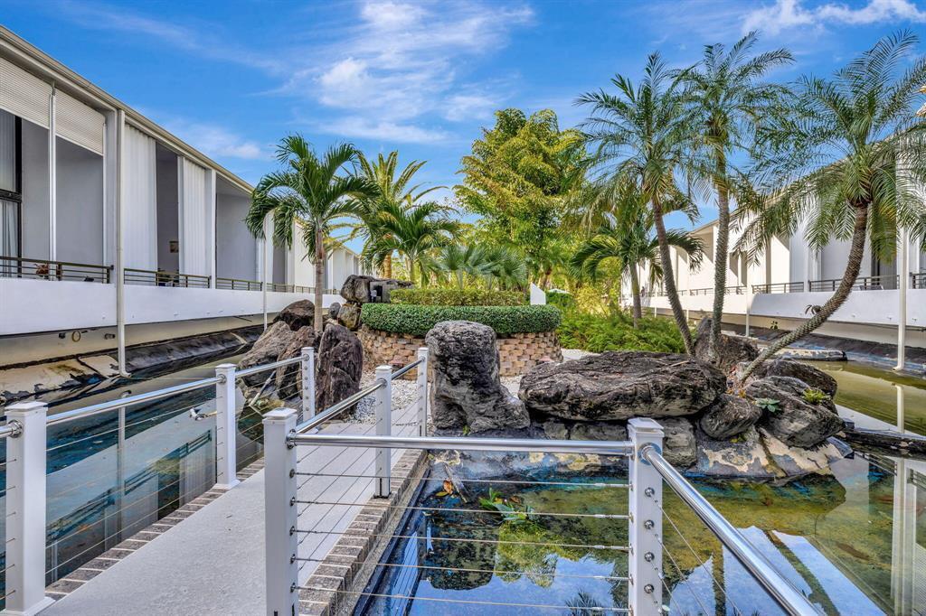 3589 S Ocean Boulevard 10 Property Photo 1