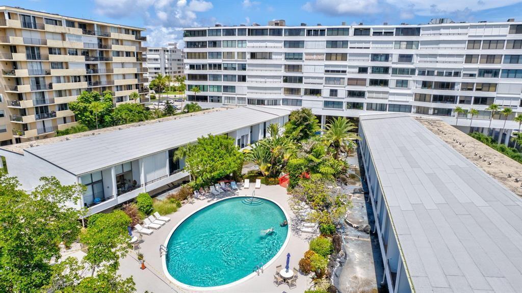 3589 S Ocean Boulevard 10 Property Photo 5