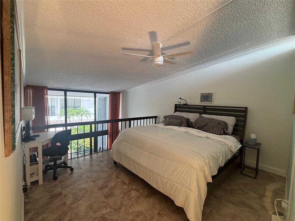 3589 S Ocean Boulevard 10 Property Photo 18